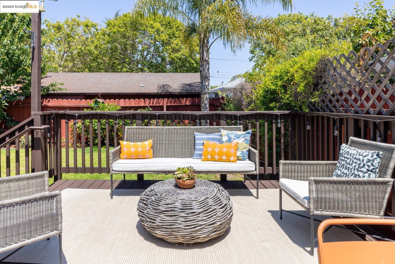 15728 Paseo Del Campo