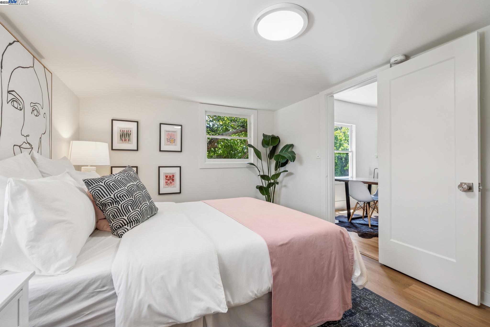 4712 TOMPKINS AVENUE