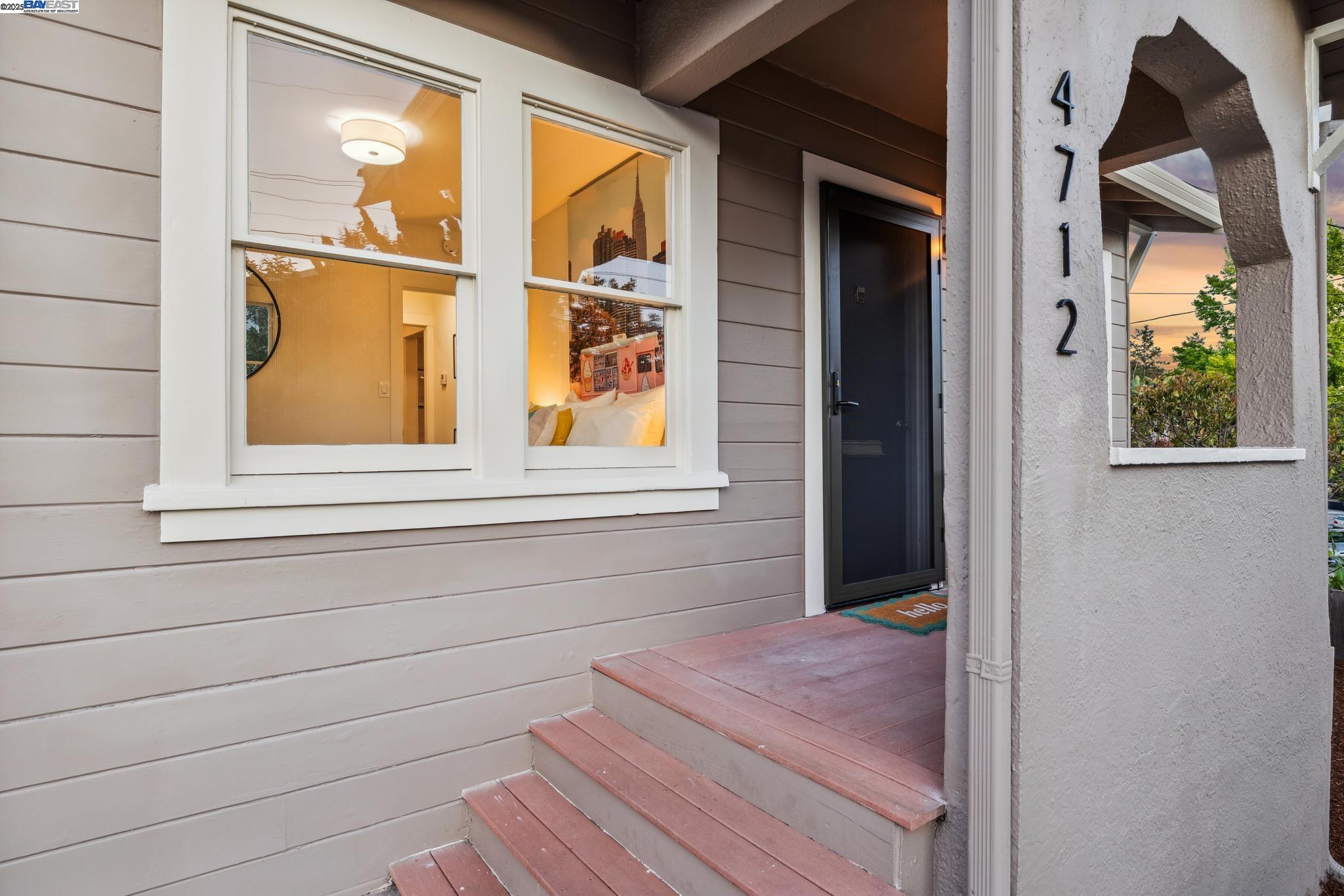 4712 TOMPKINS AVENUE