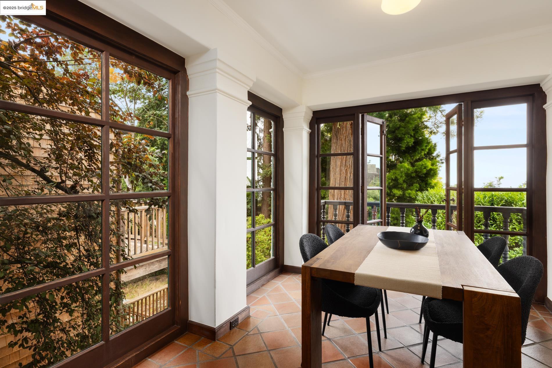 2583 Buena Vista Way