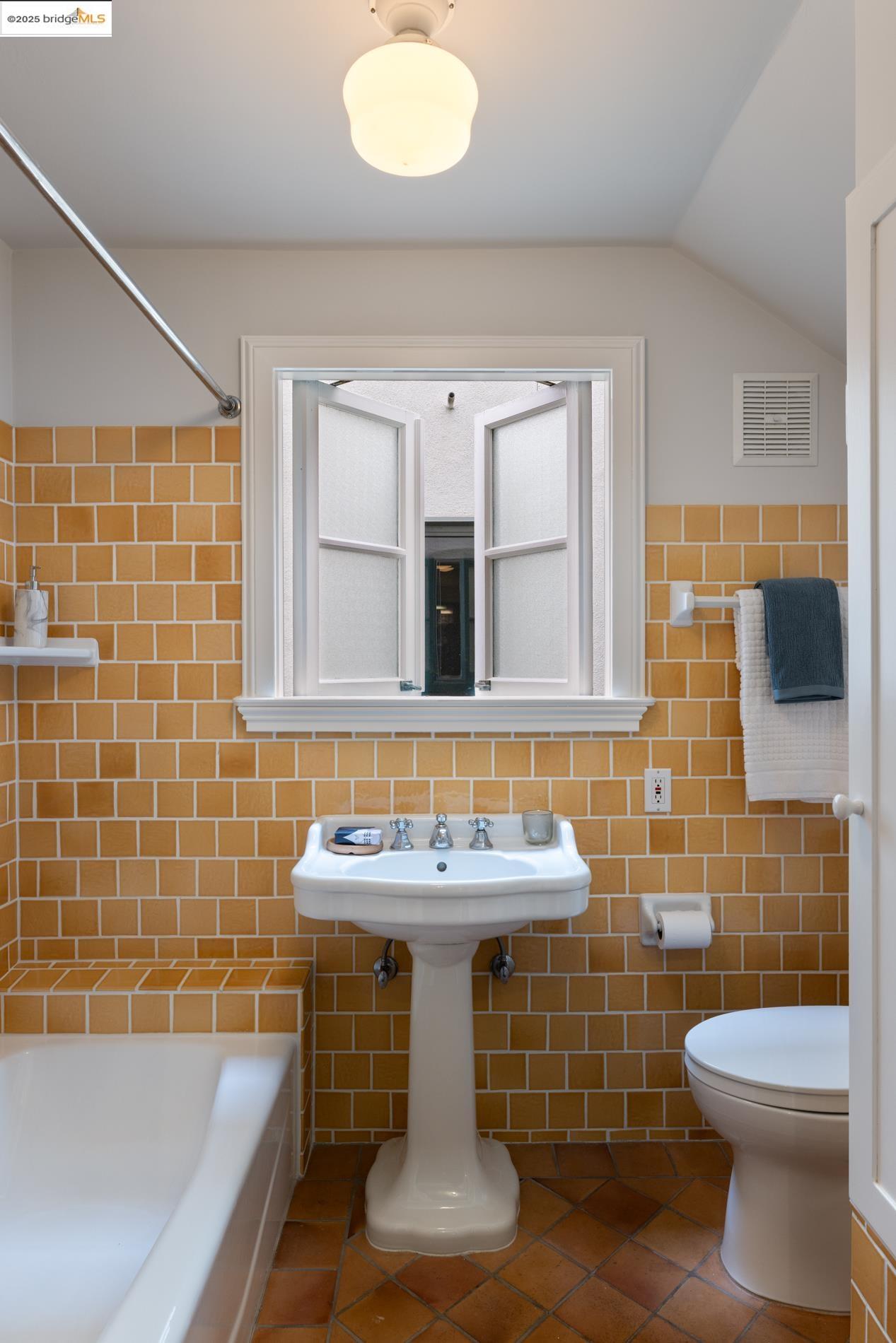 2583 Buena Vista Way