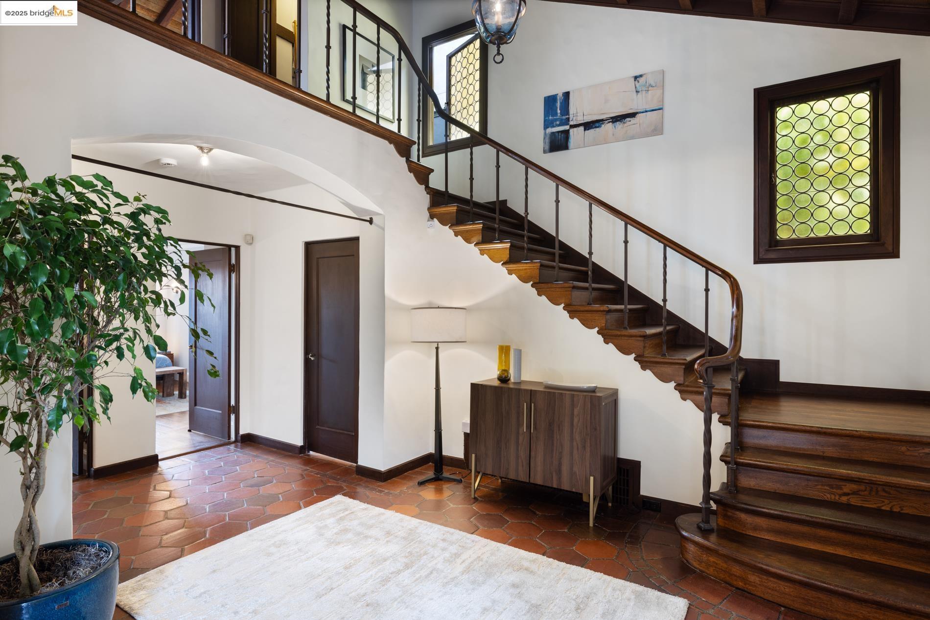 2583 Buena Vista Way