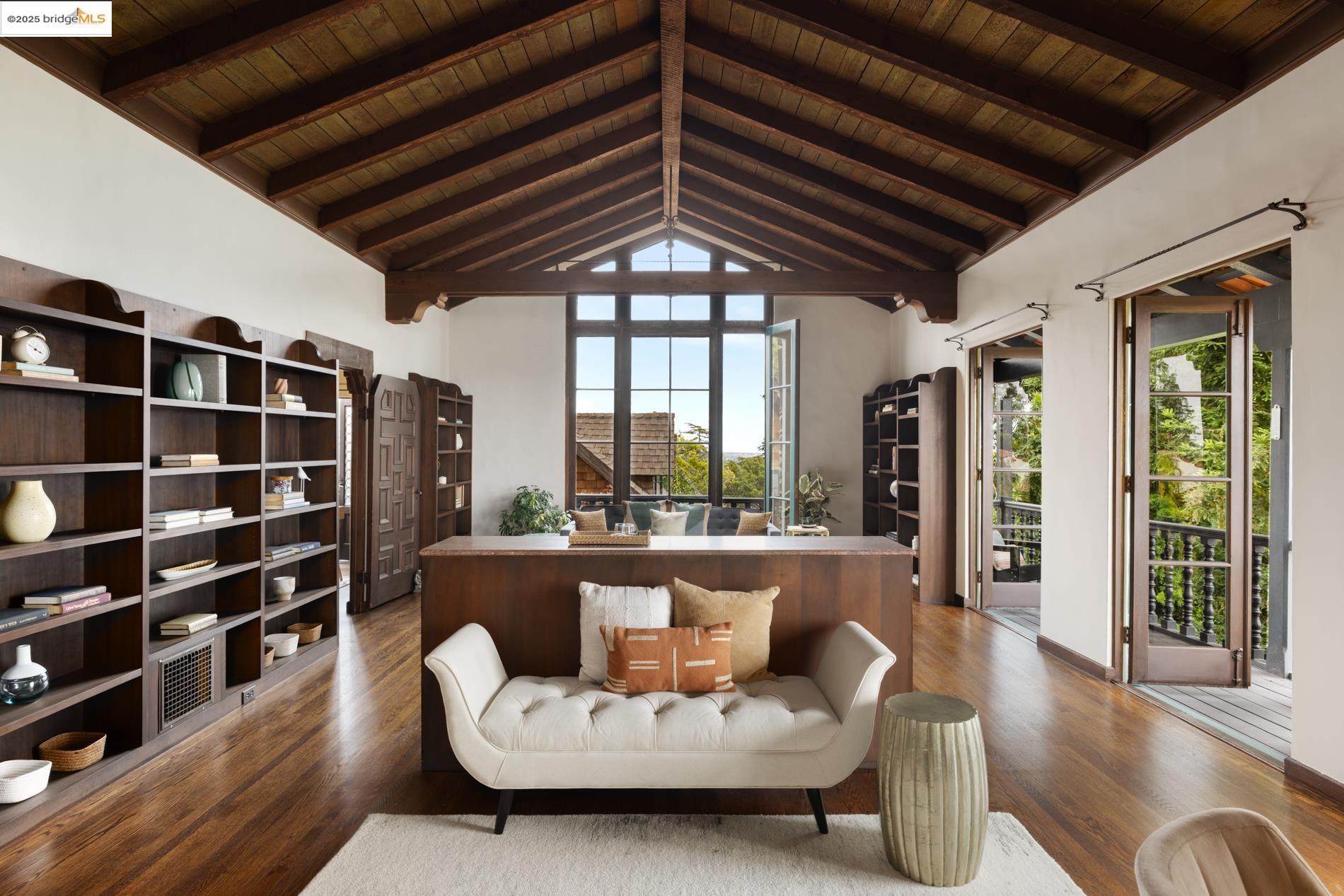 2583 Buena Vista Way