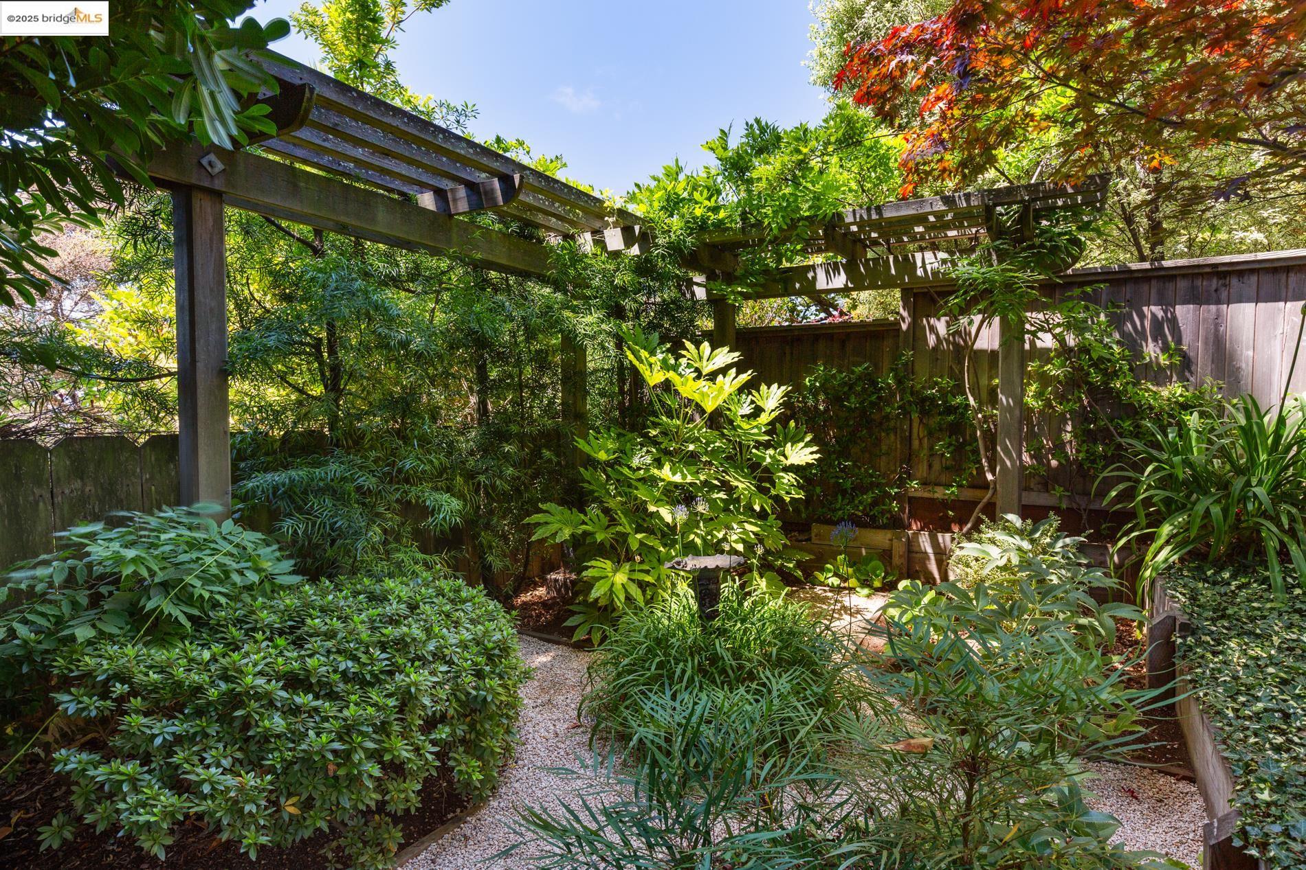 2583 Buena Vista Way