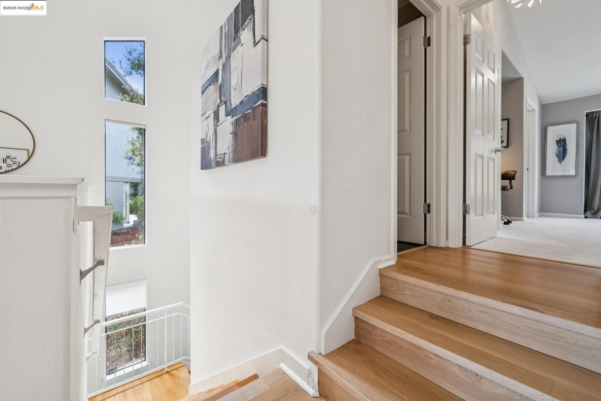 6656 Charing Cross Rd