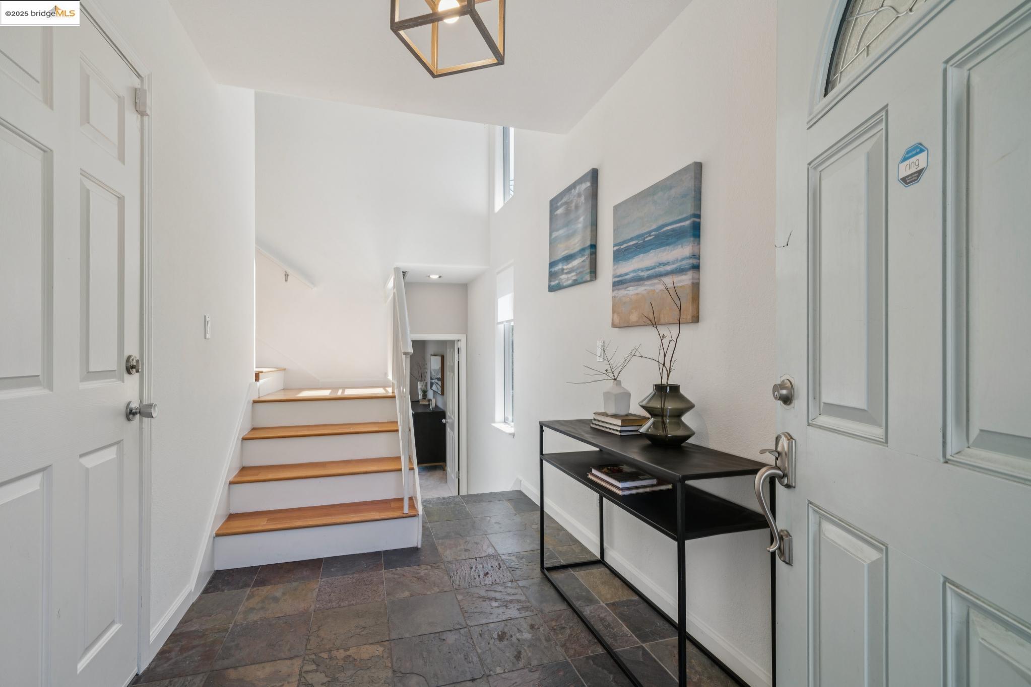 6656 Charing Cross Rd