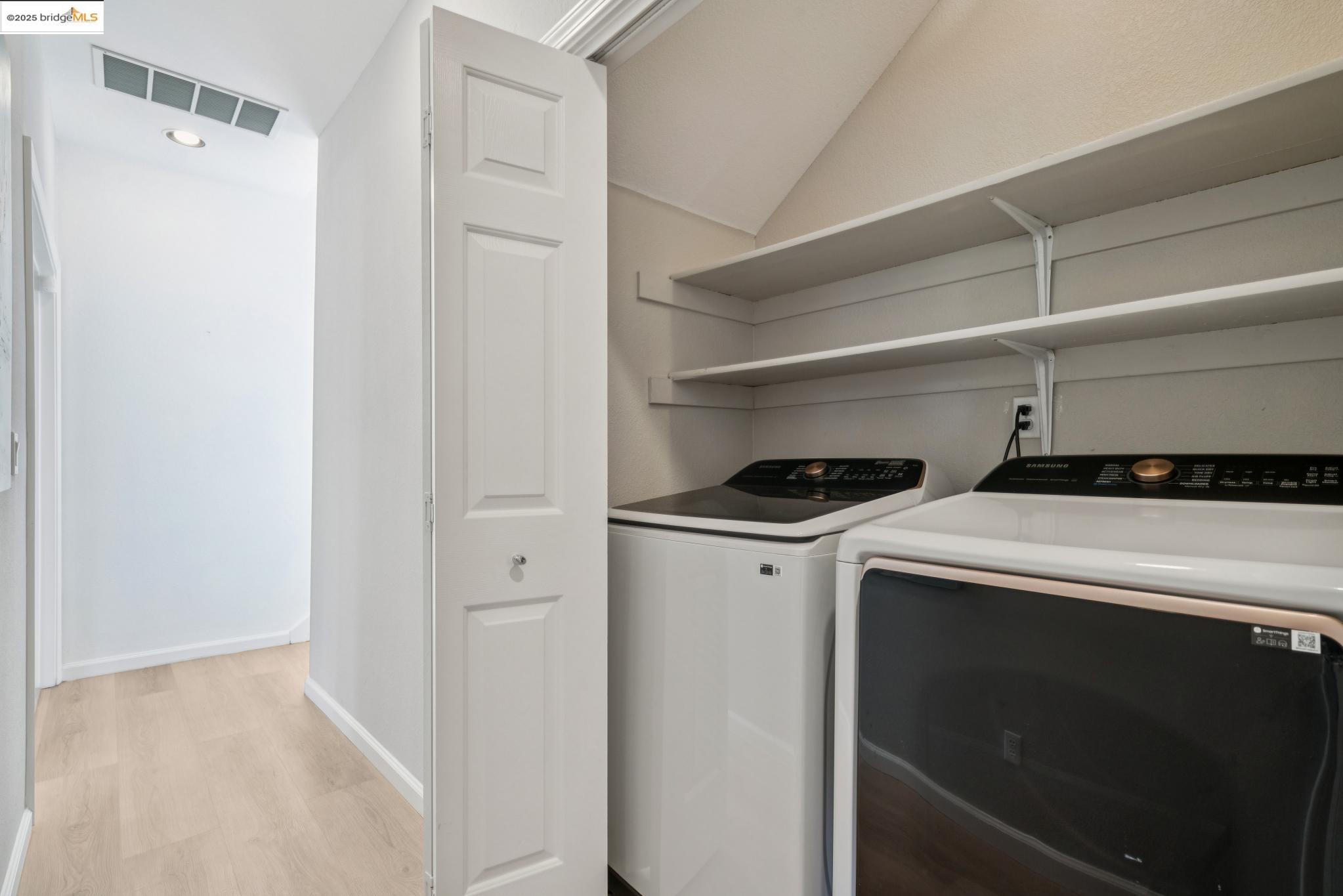 6656 Charing Cross Rd