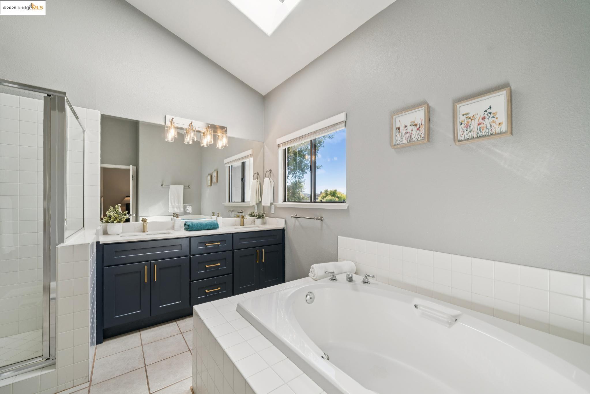 6656 Charing Cross Rd