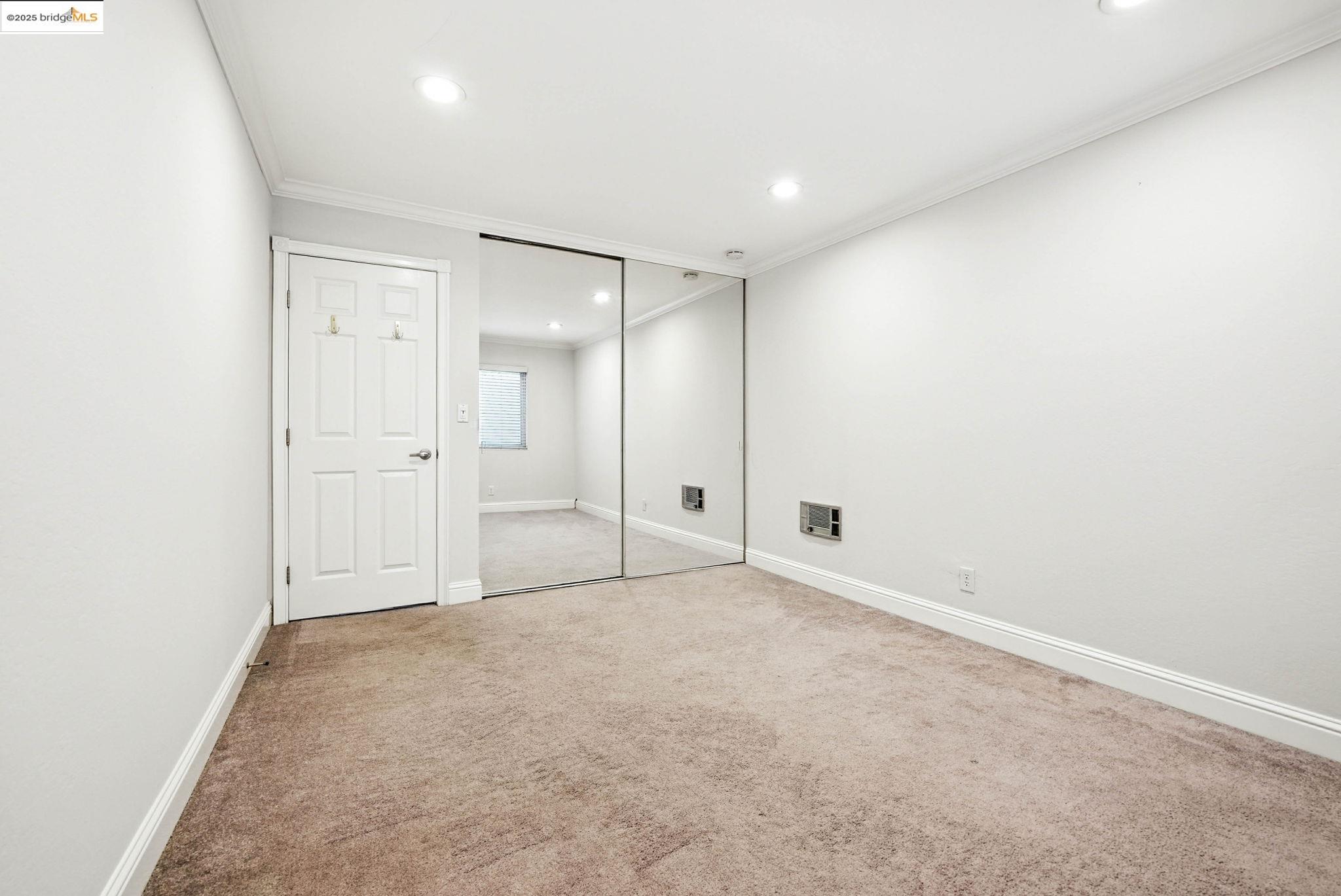 567 Oakland Ave. Unit: 101