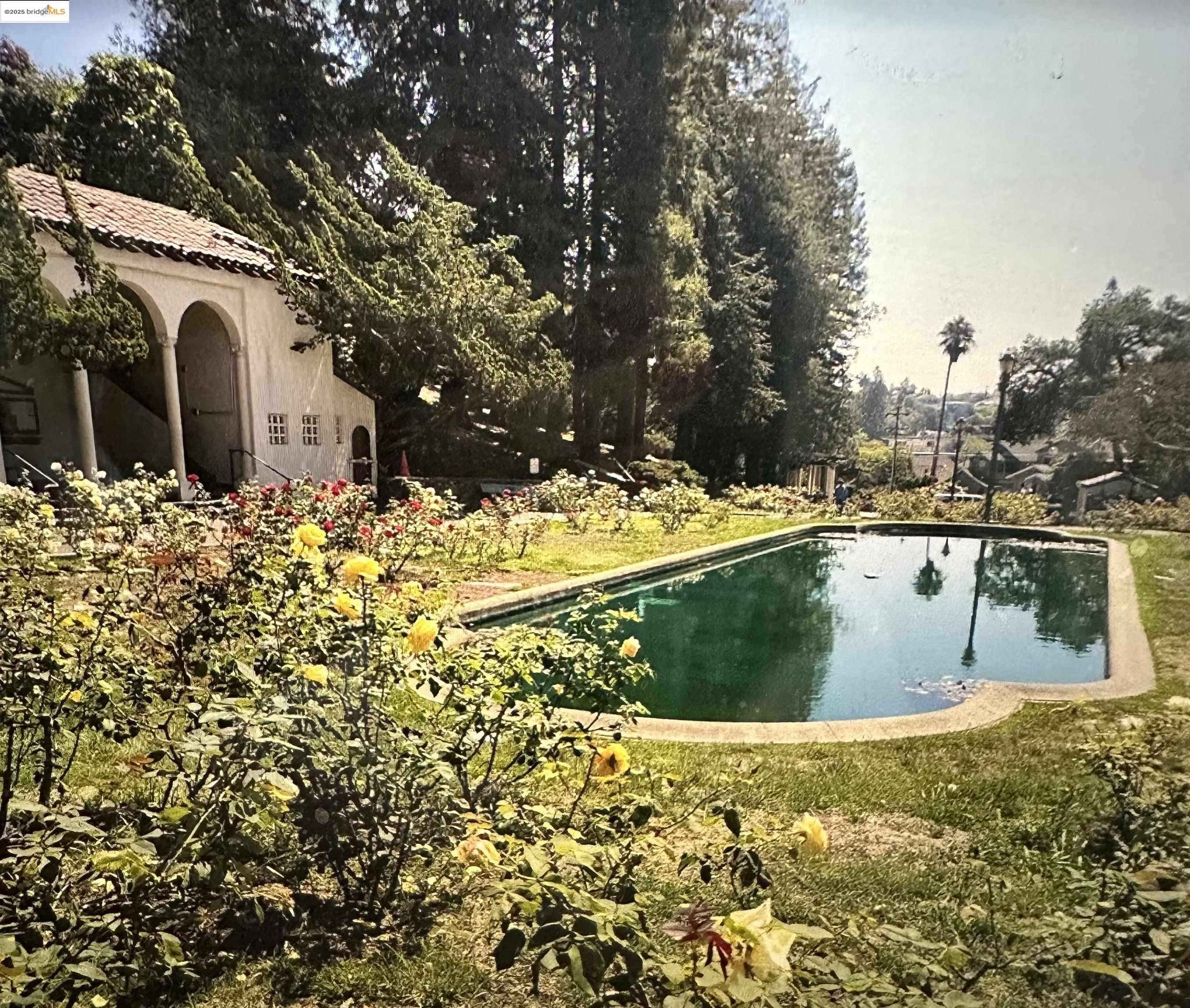 567 Oakland Ave. Unit: 101