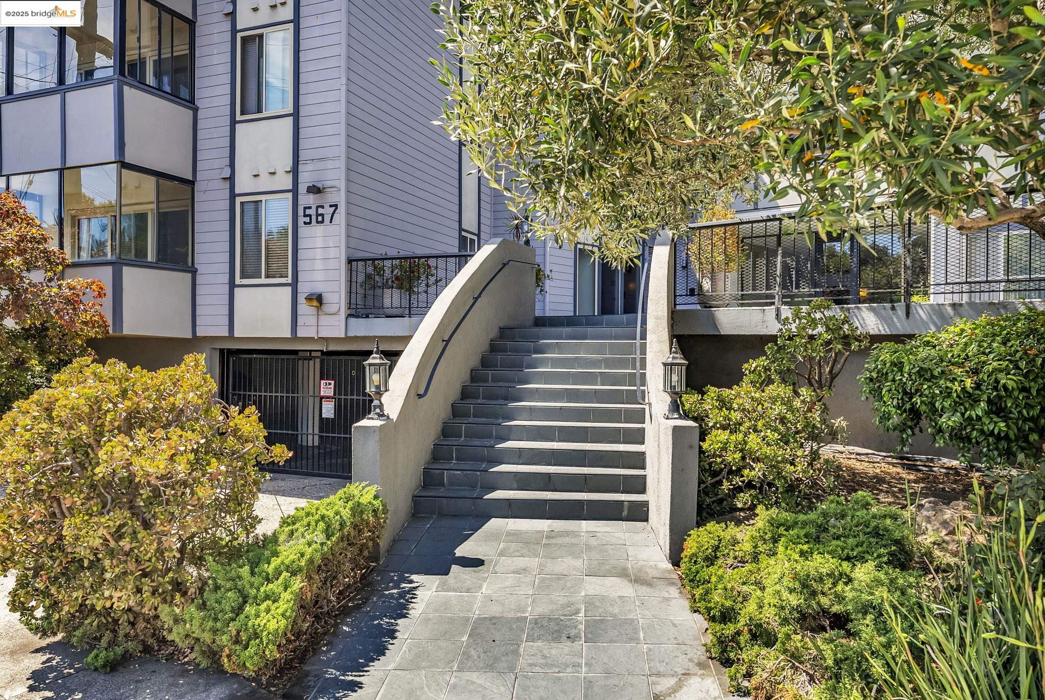 567 Oakland Ave. Unit: 101