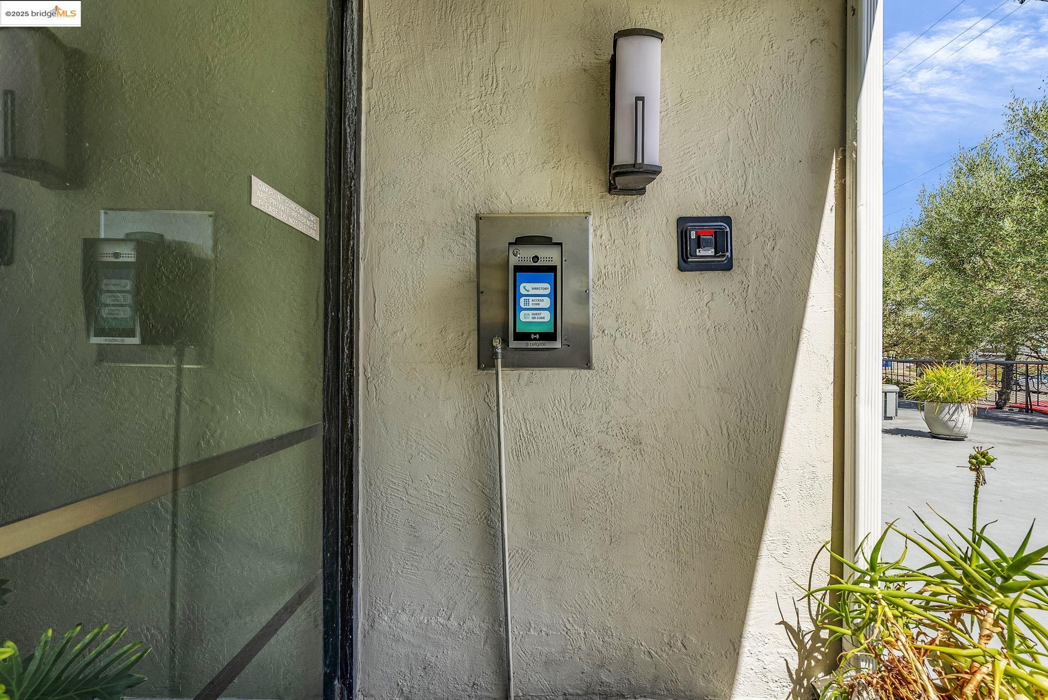 567 Oakland Ave. Unit: 101