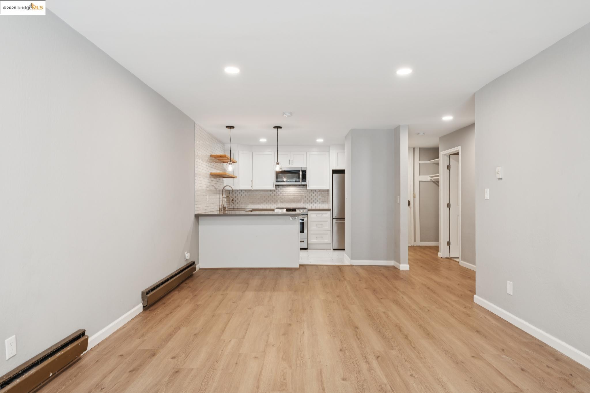 424 Staten Ave # 104