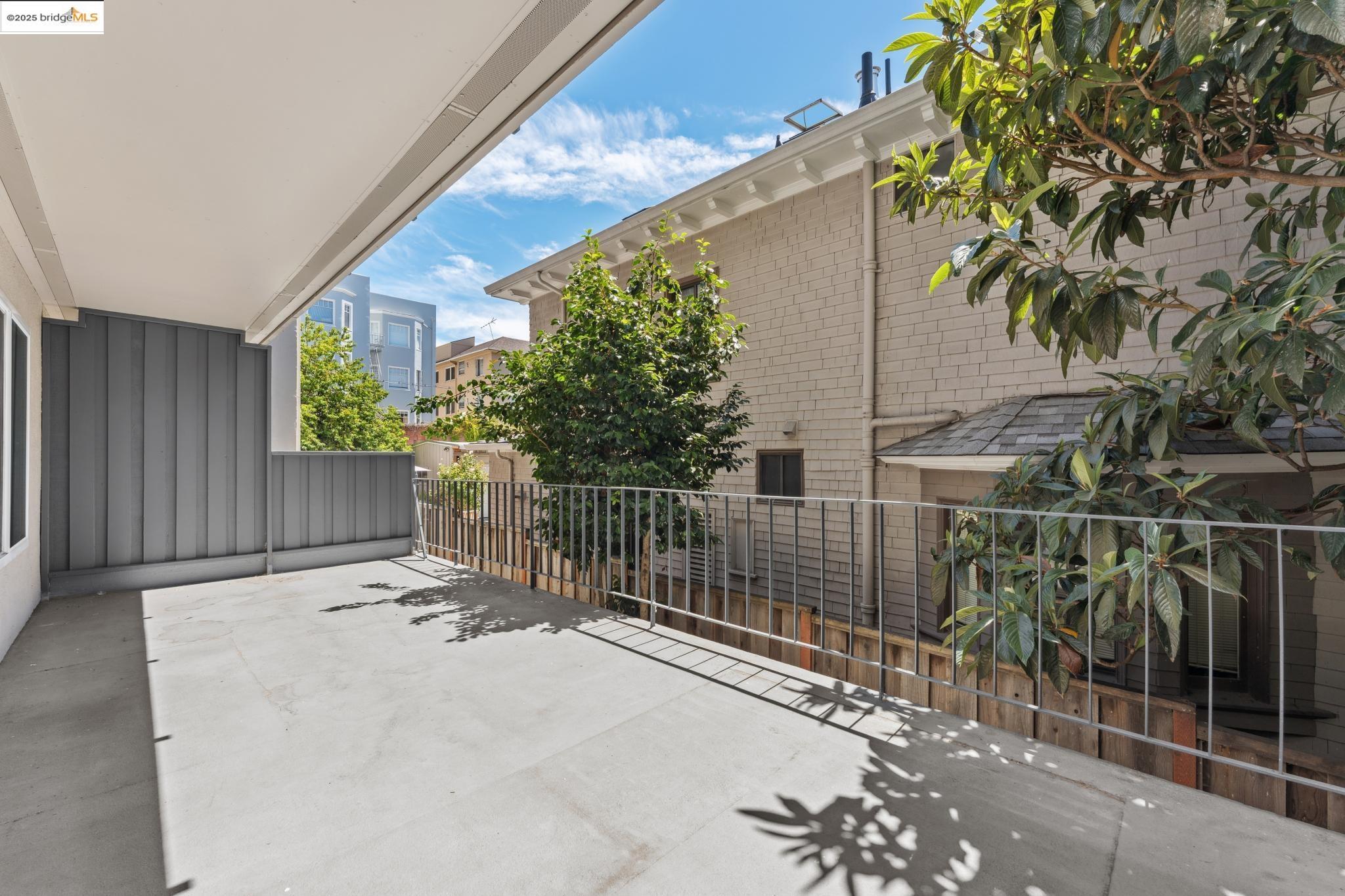 424 Staten Ave # 104