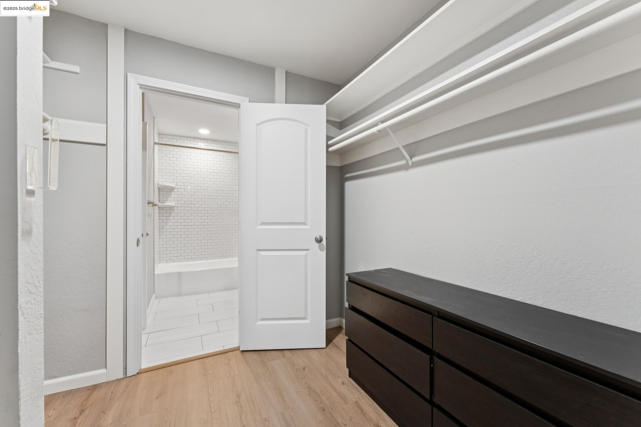 424 Staten Ave # 104