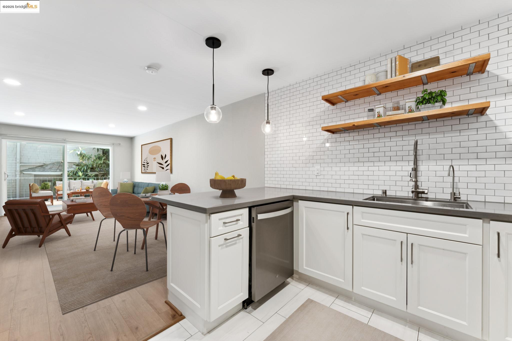 424 Staten Ave # 104