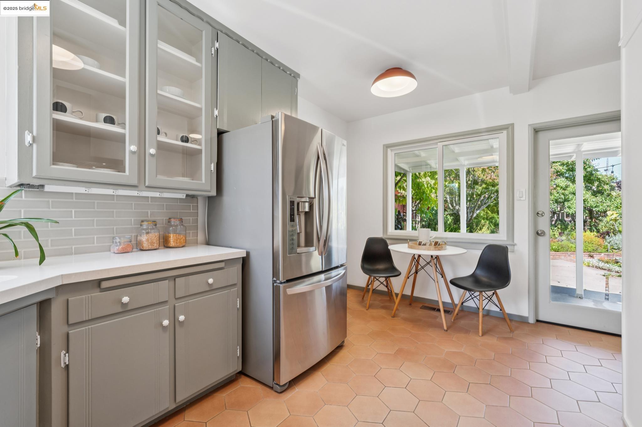 1736 Santa Clara St