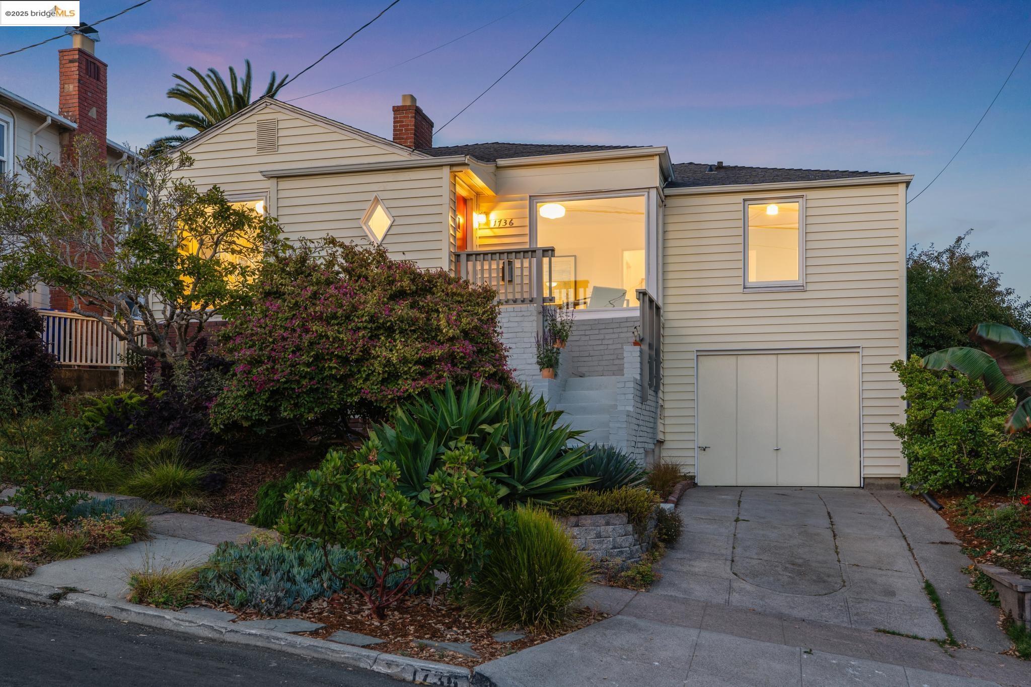 1736 Santa Clara St