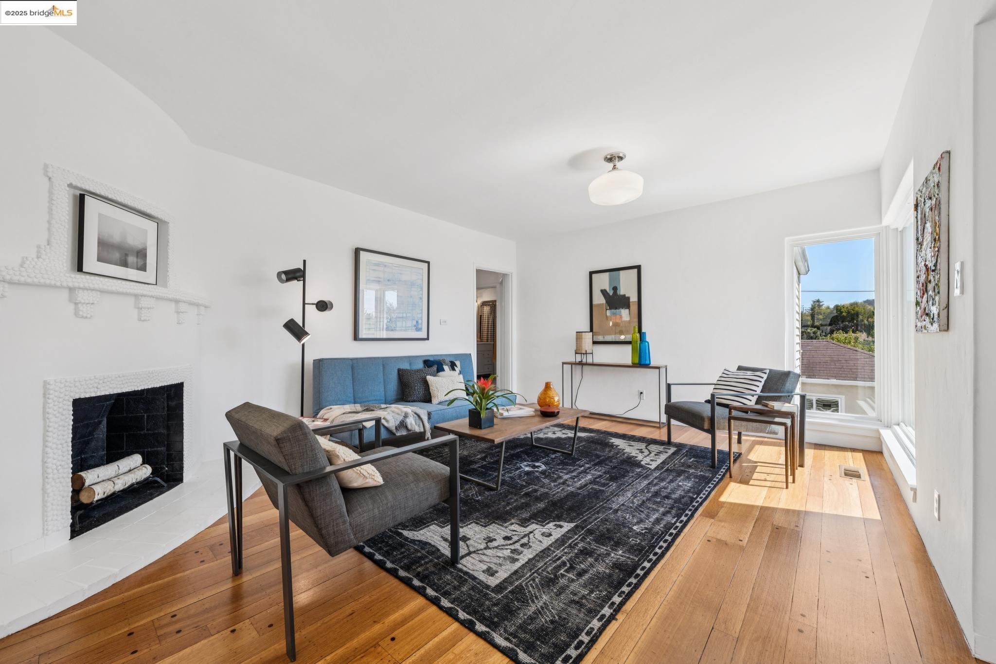 1736 Santa Clara St