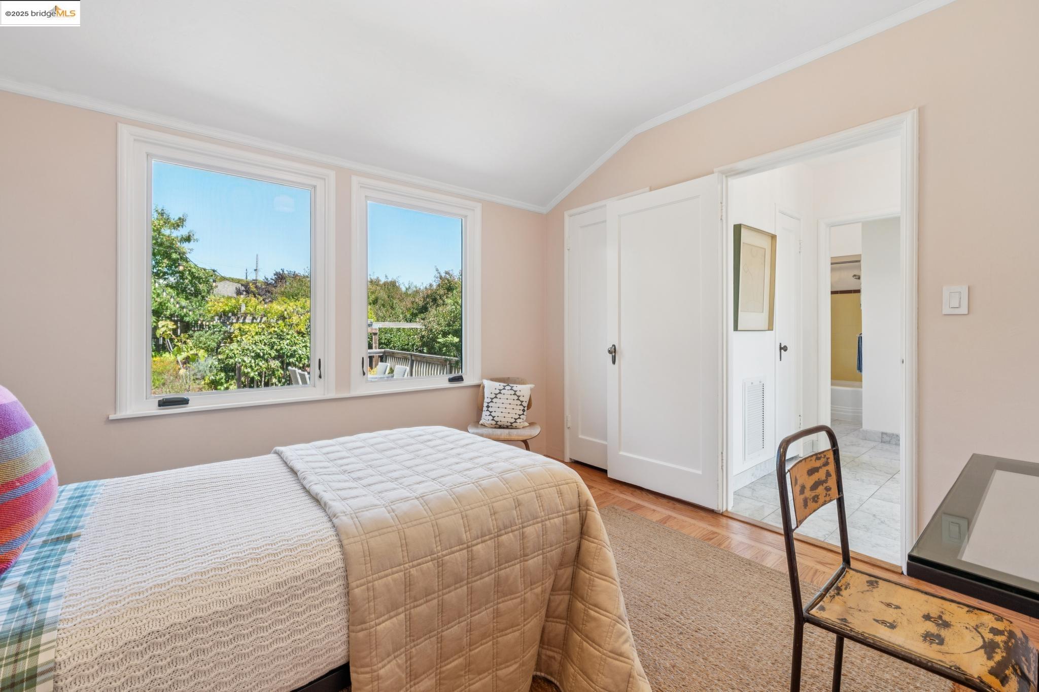 1736 Santa Clara St