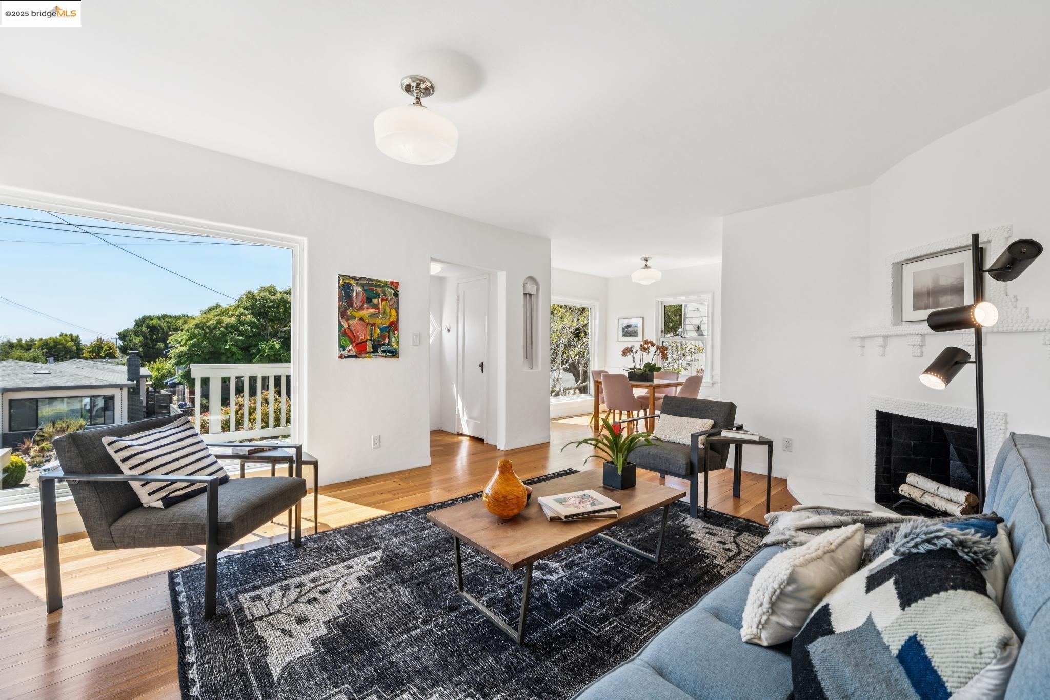 1736 Santa Clara St