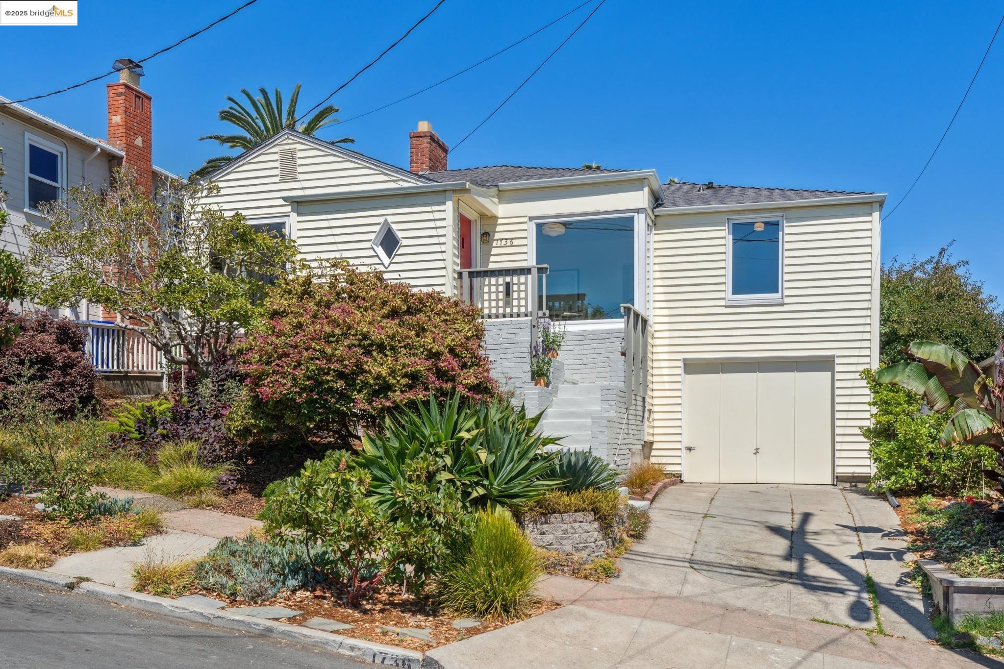 1736 Santa Clara St
