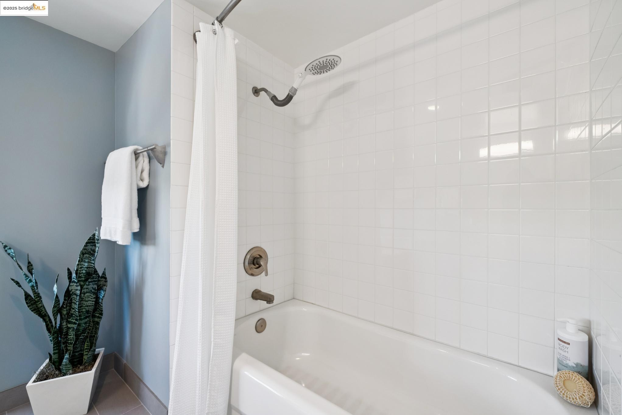 1500 Park Ave. # 212