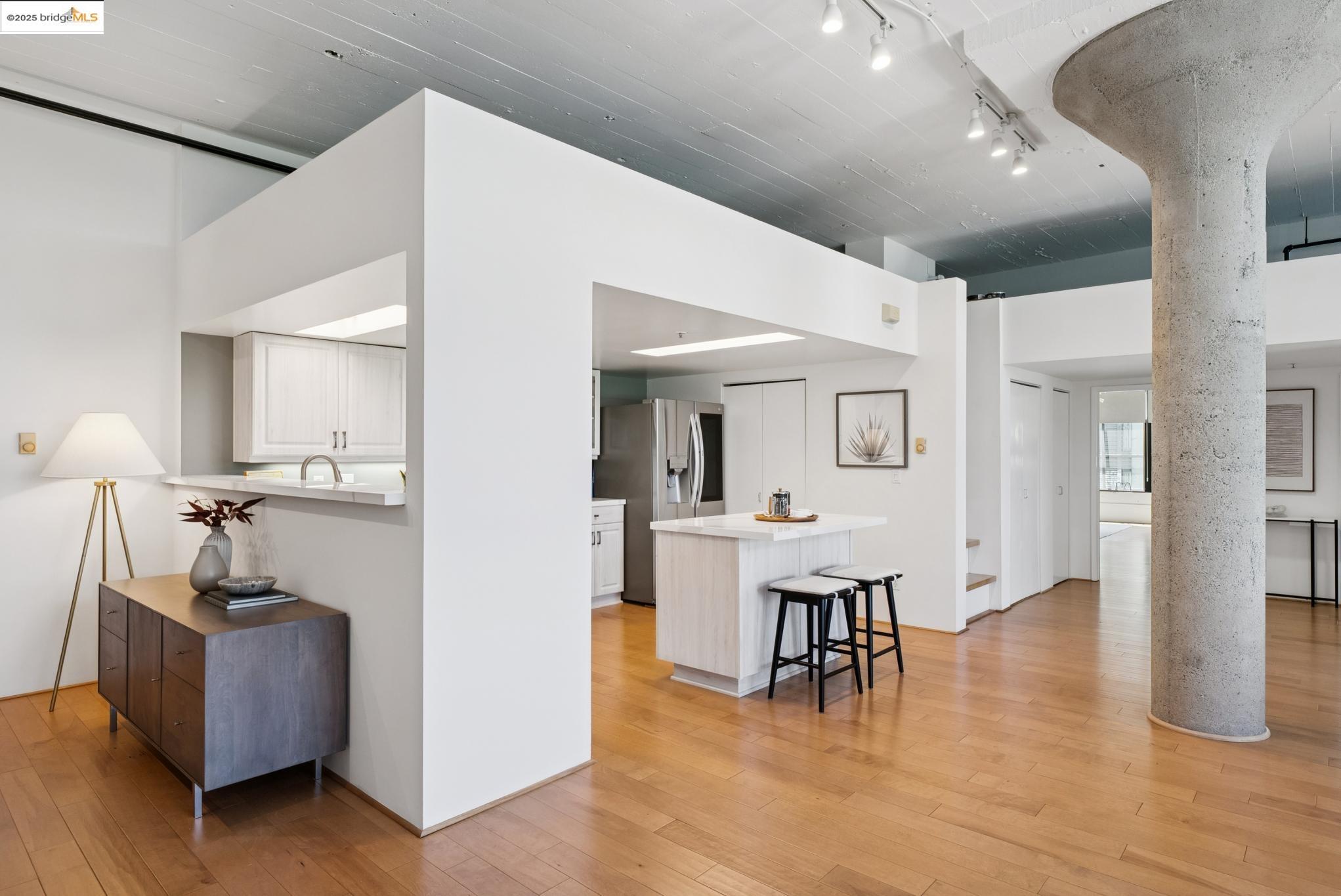 1500 Park Ave. # 212