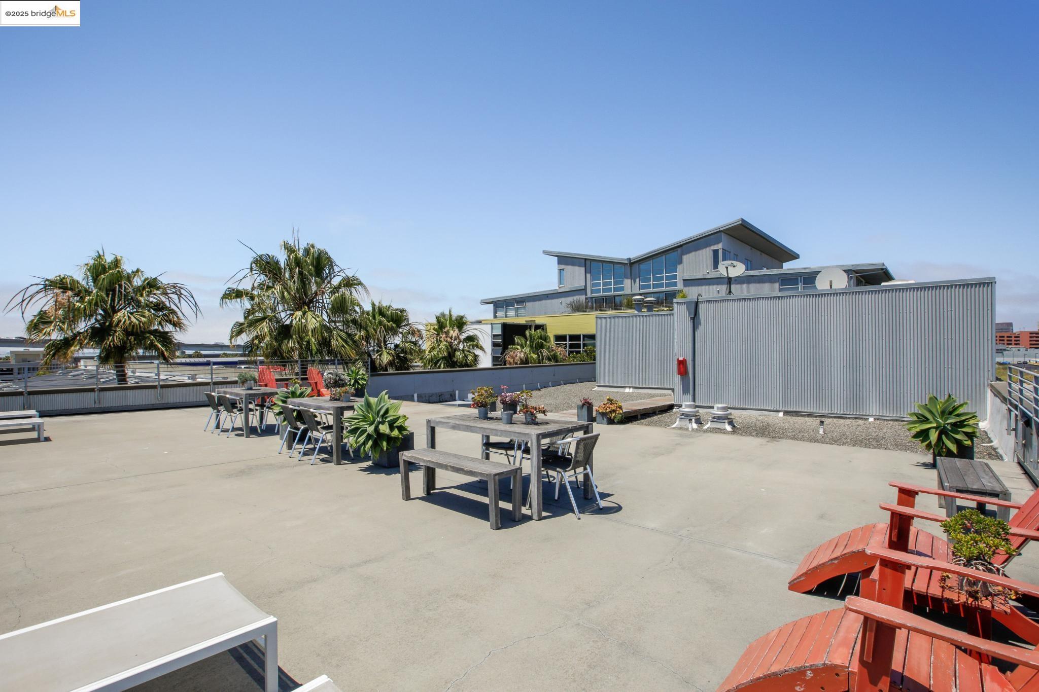 1500 Park Ave. # 212