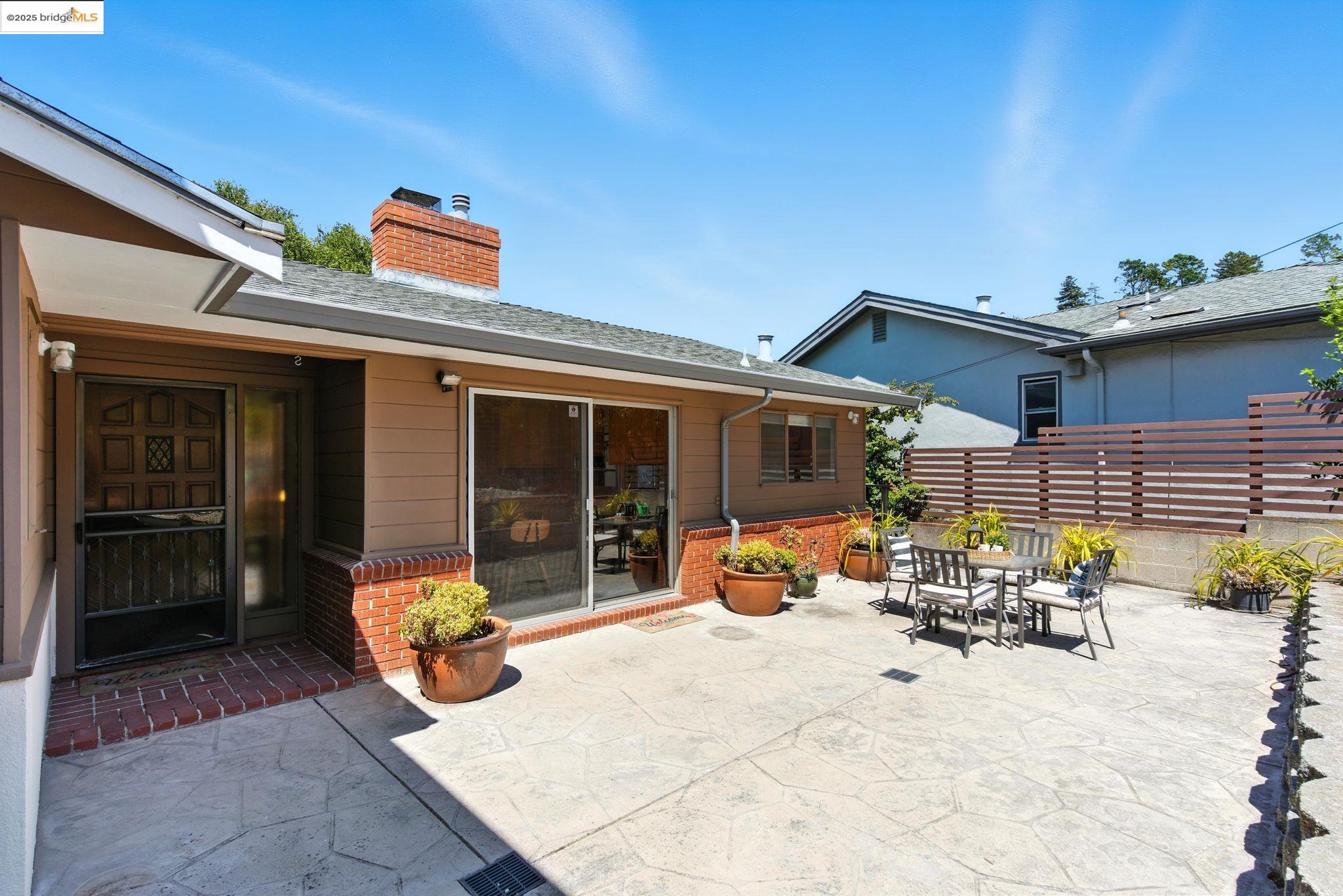 2679 Tamalpais AVE