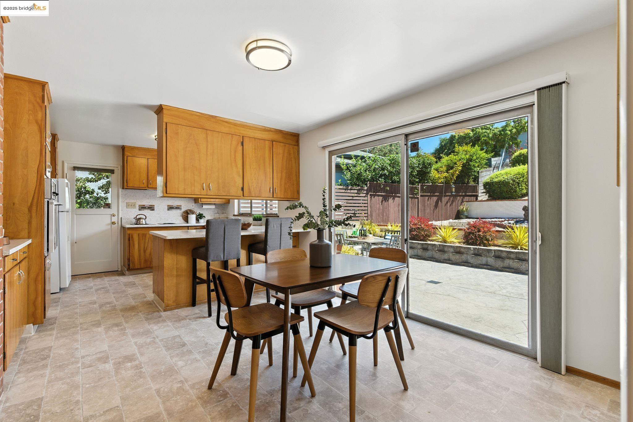 2679 Tamalpais AVE