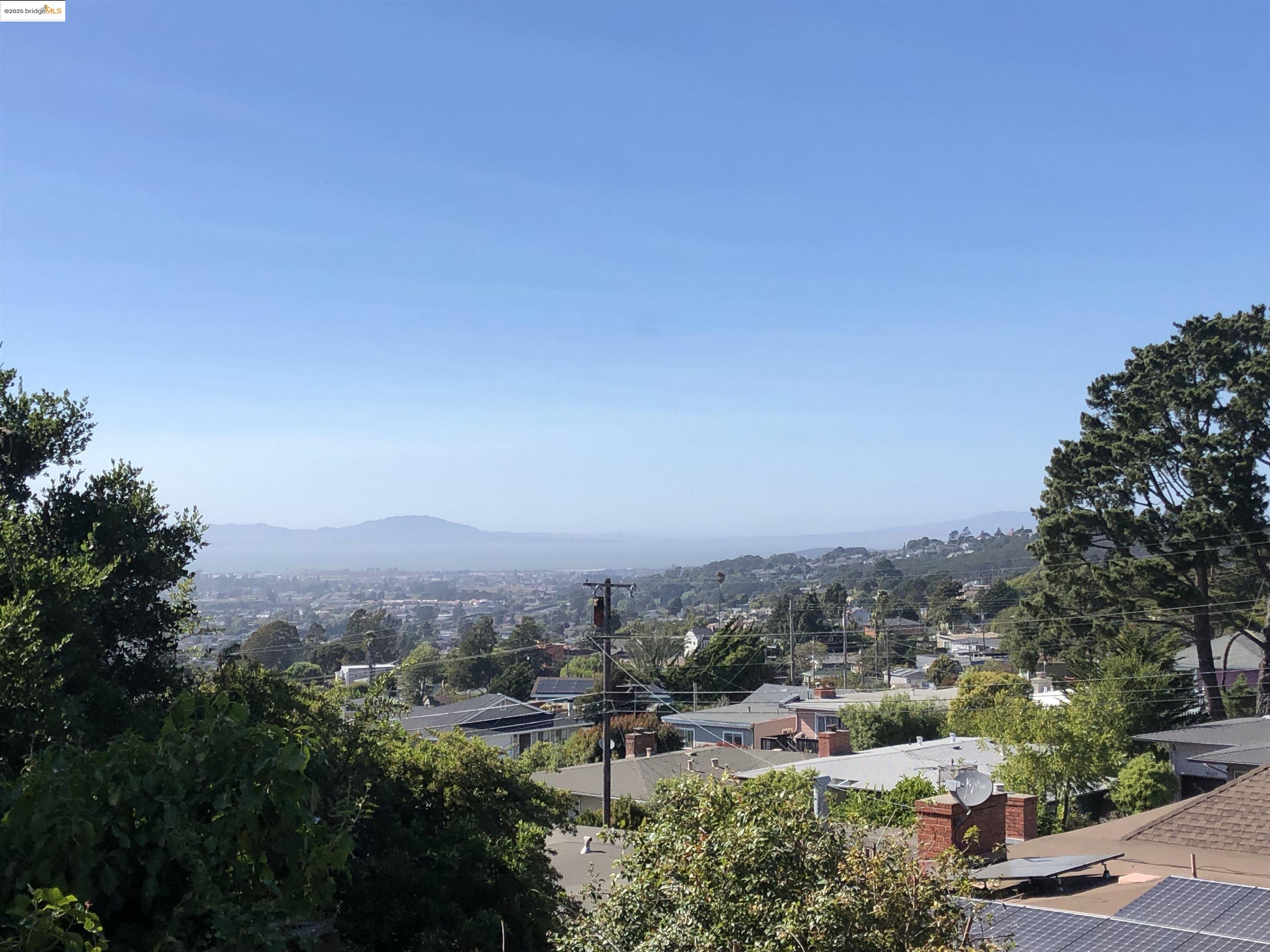 2679 Tamalpais AVE