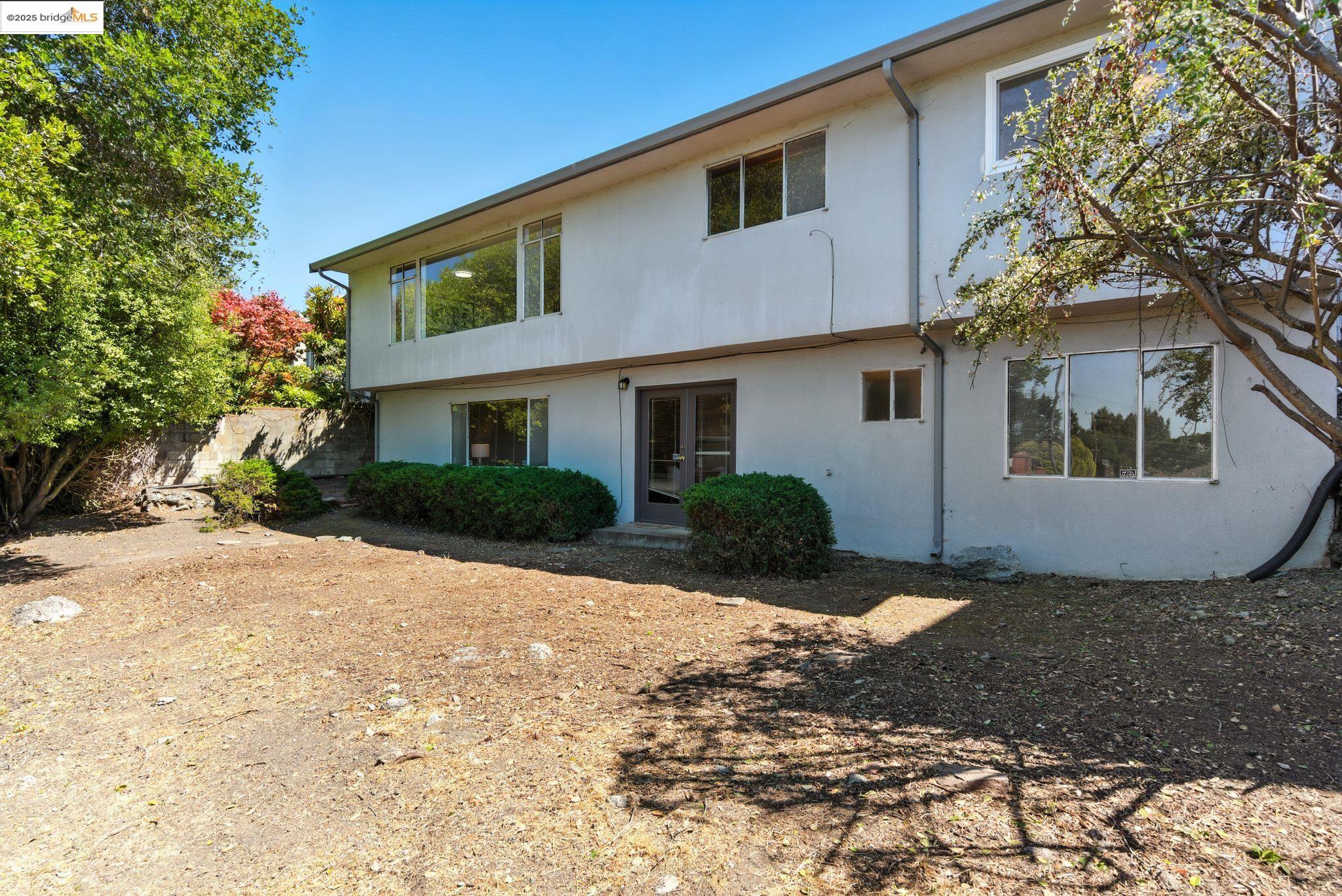 2679 Tamalpais AVE