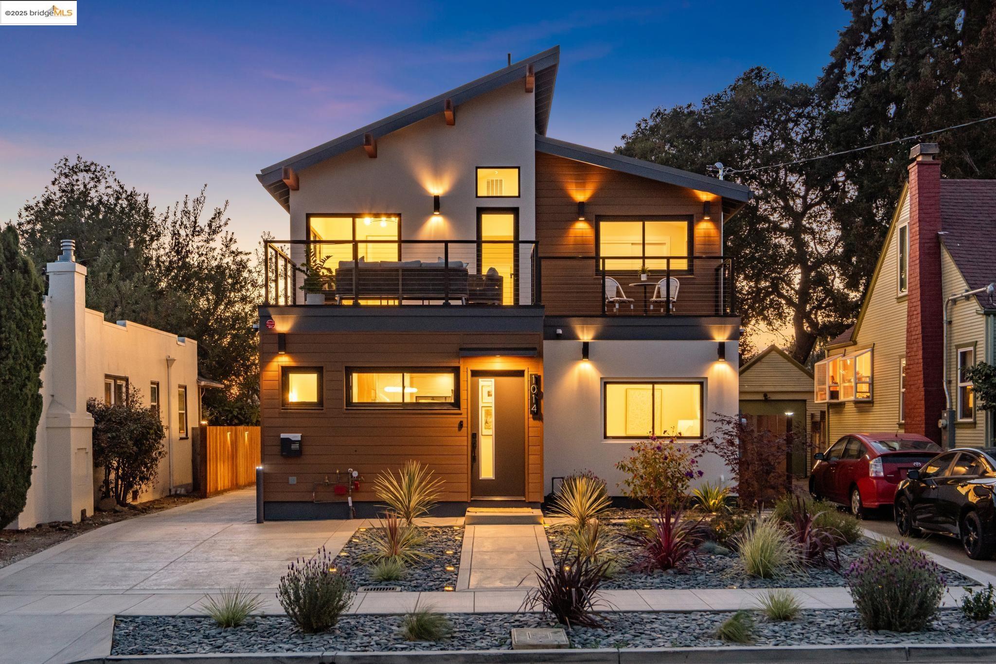 1014 Santa Fe