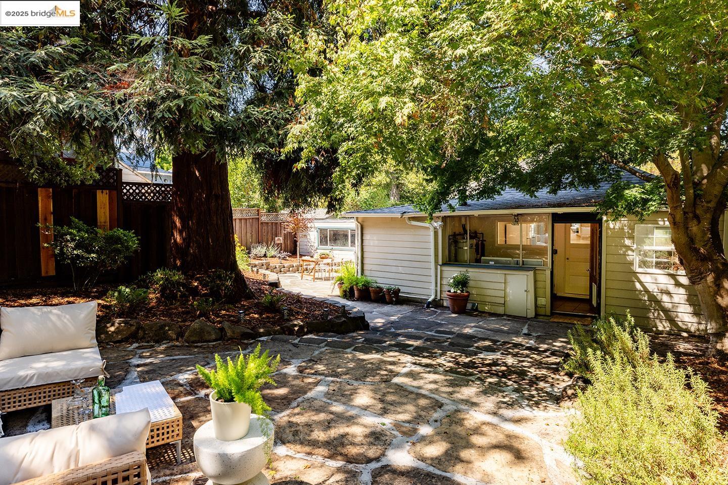 171 Glen Ave