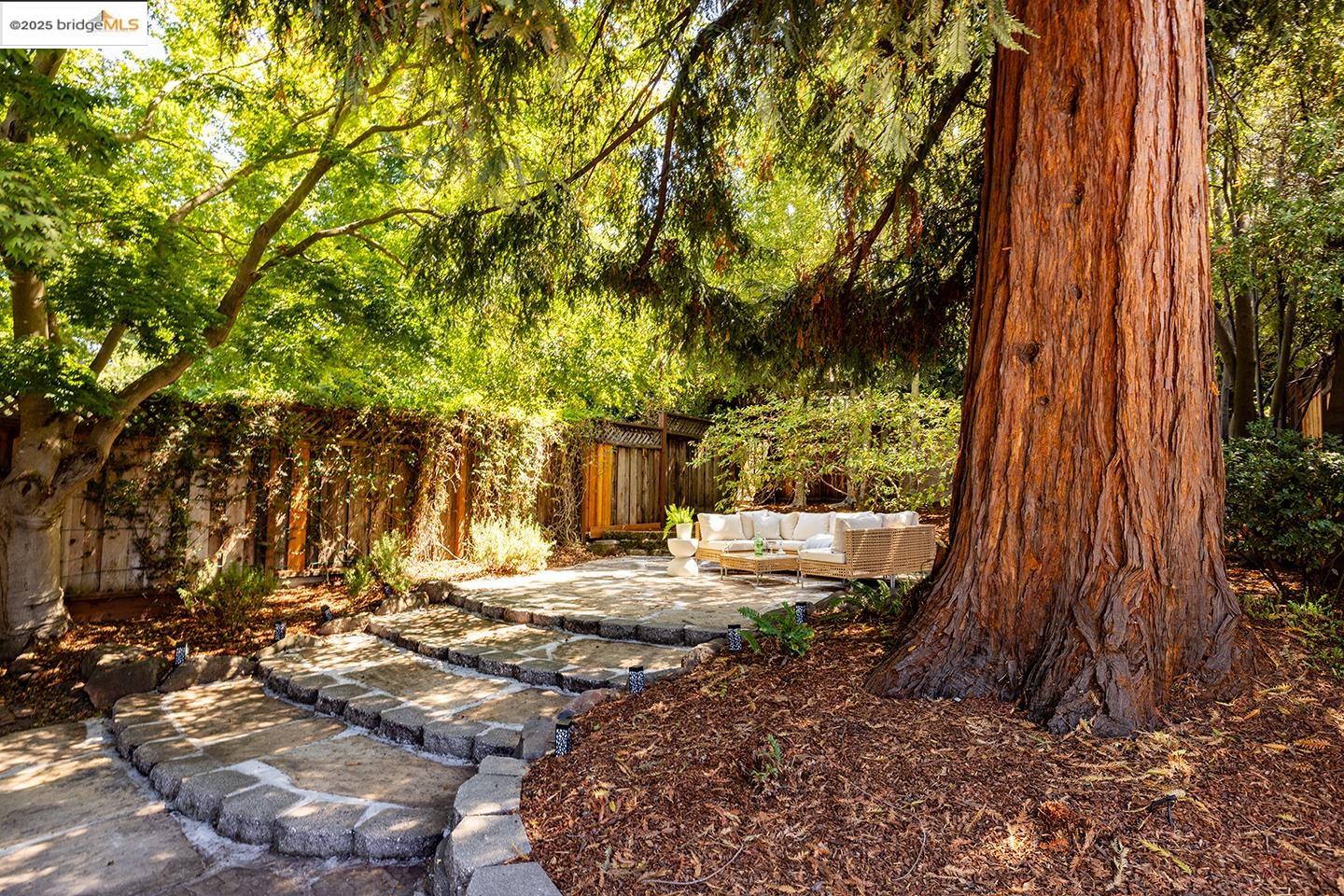 171 Glen Ave