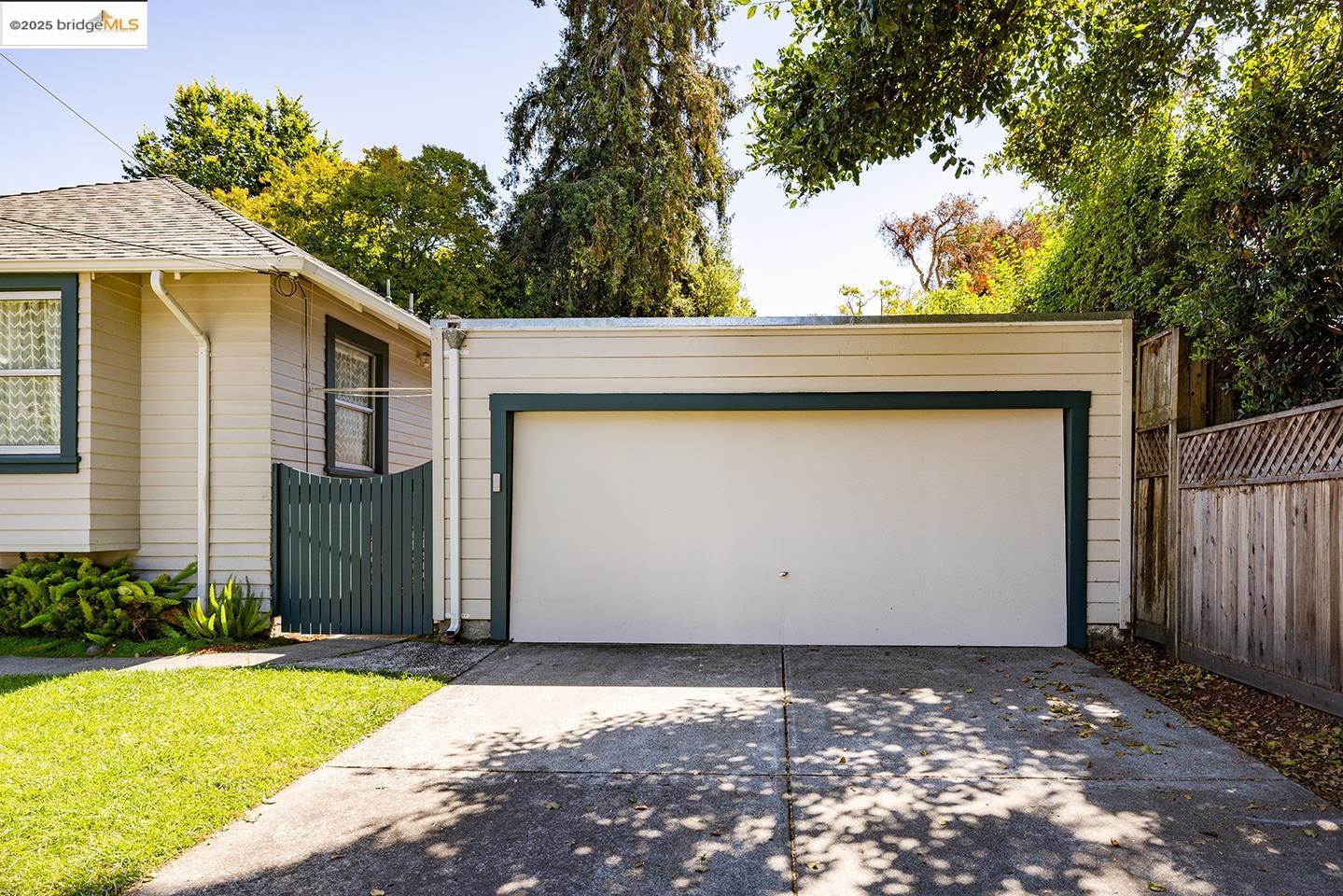 171 Glen Ave