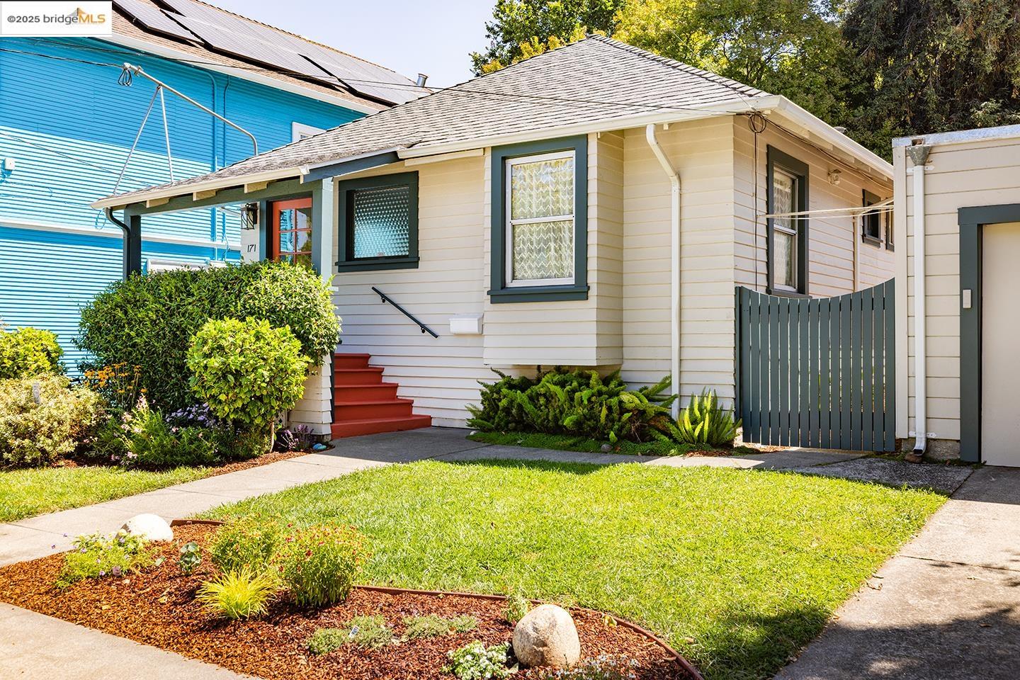 171 Glen Ave