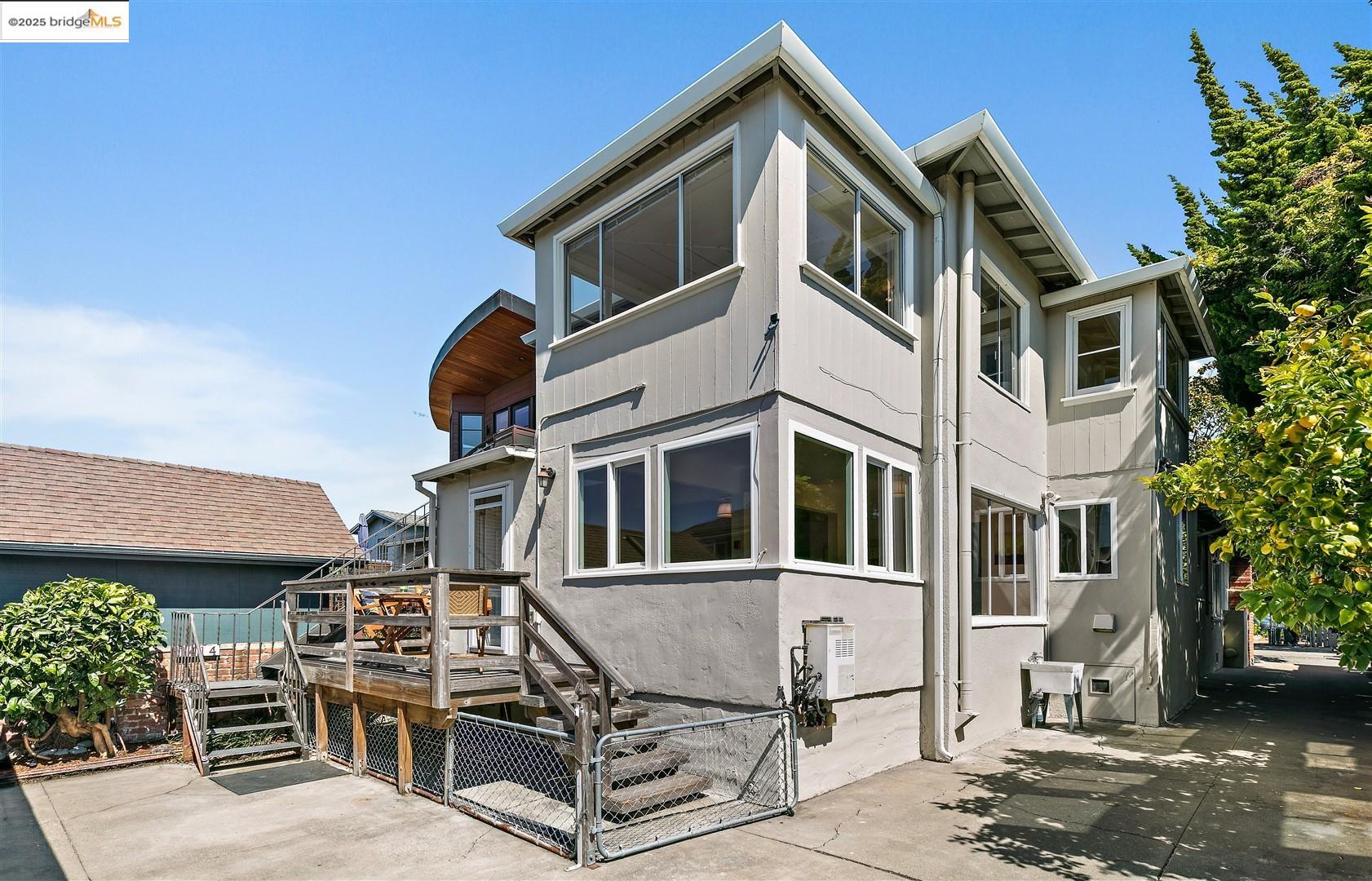 1412 Peralta Ave