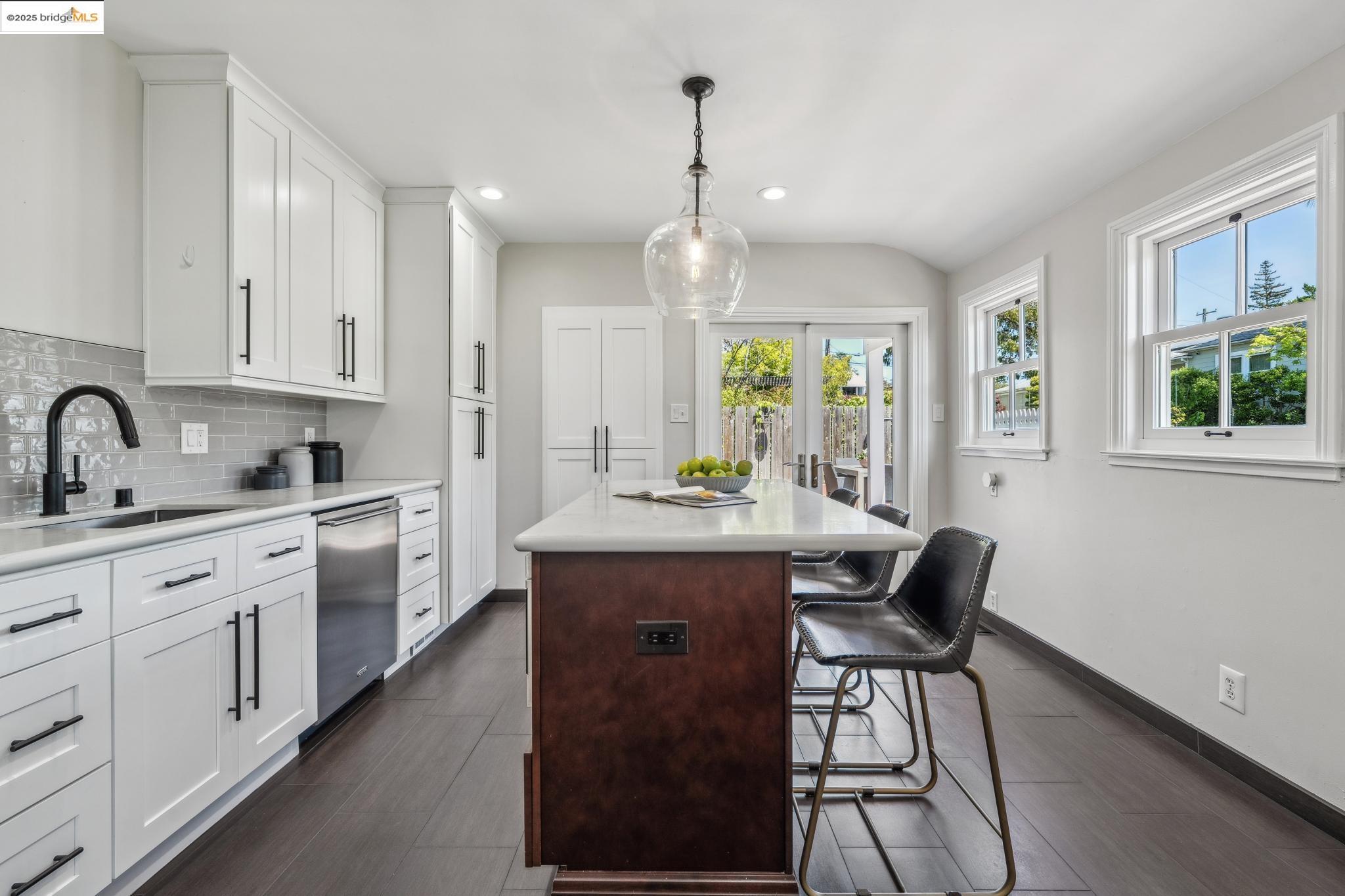 267 Columbia Ave