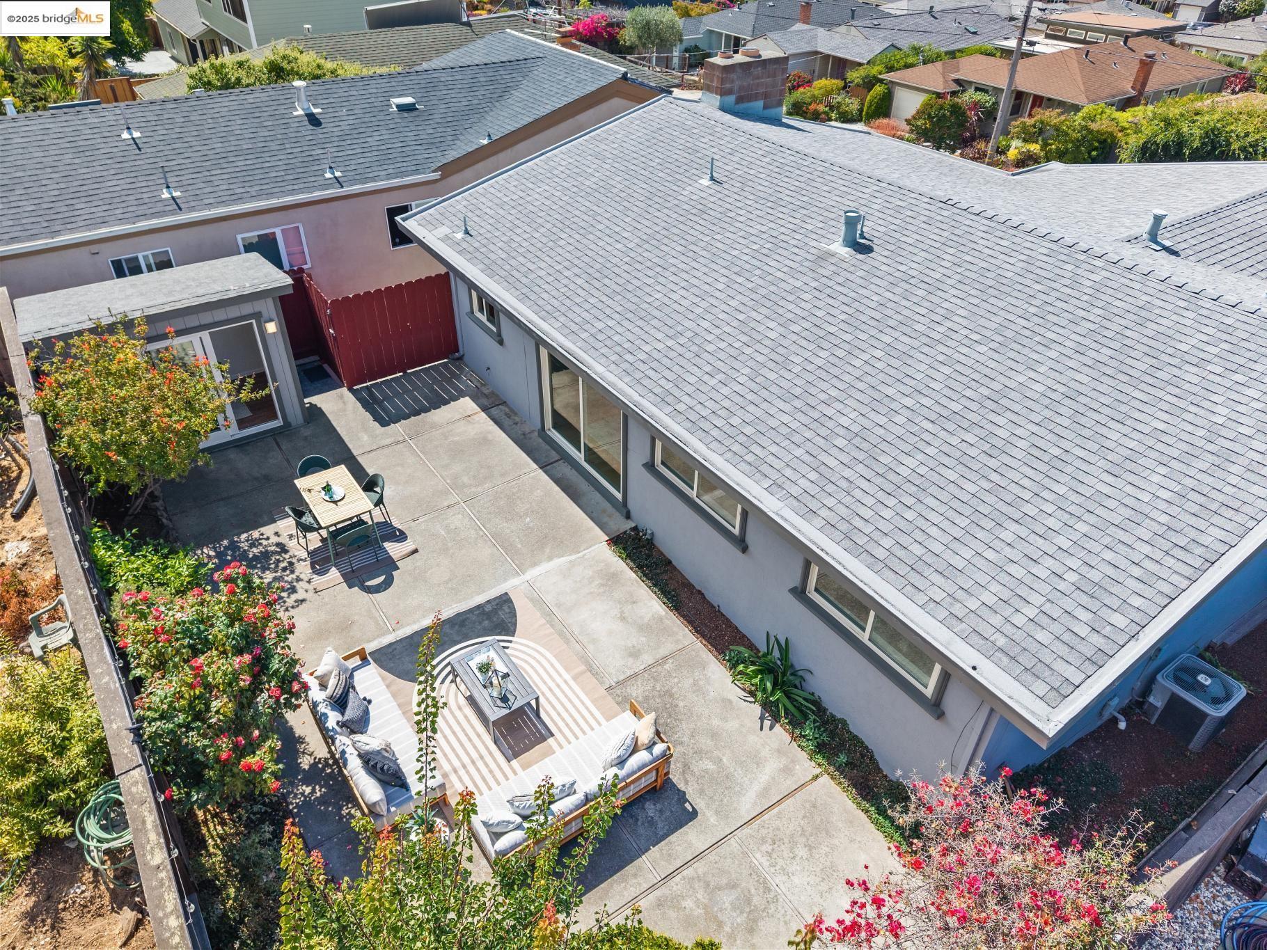1328 Scott Street