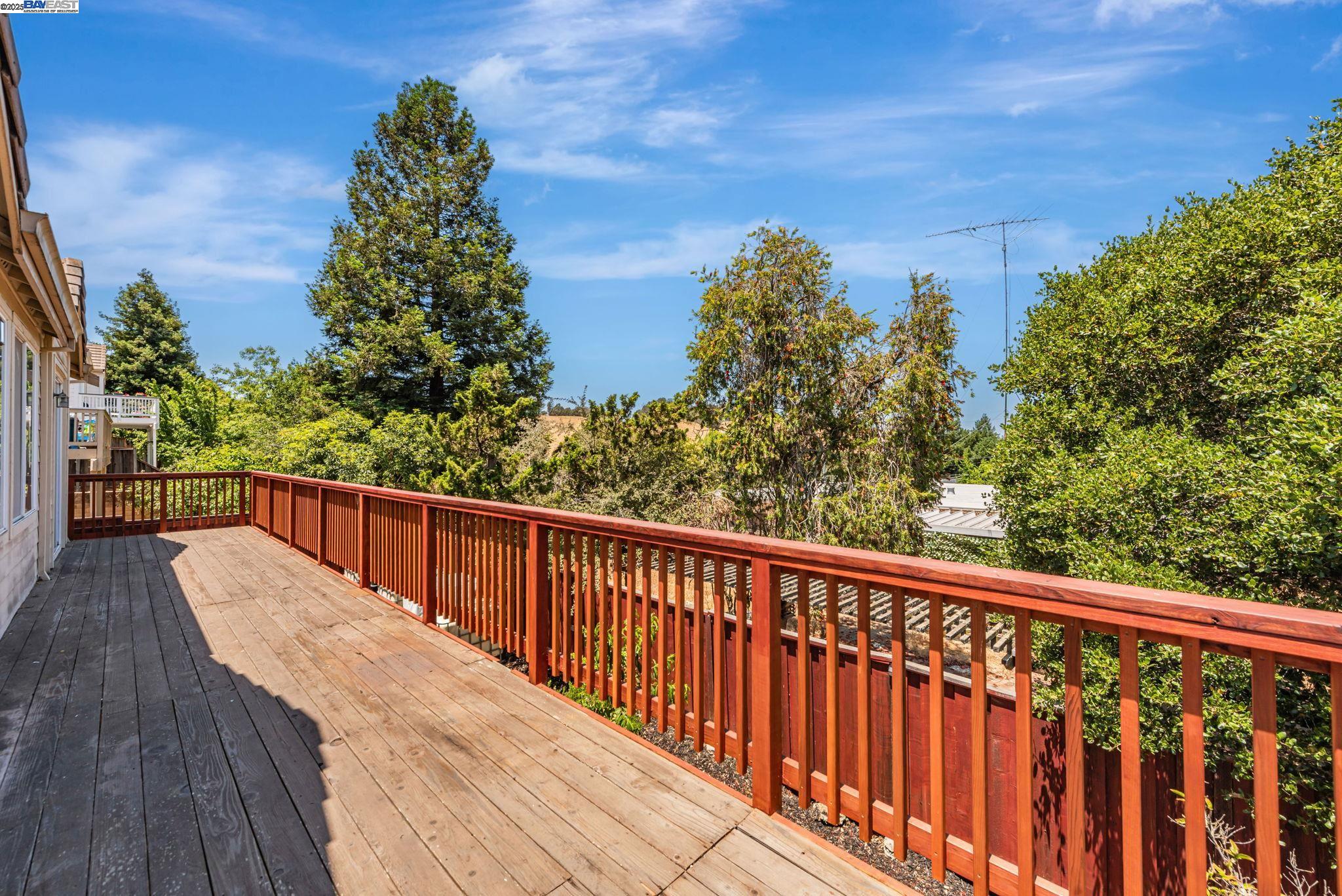 2578 Ridge Crest Ct.