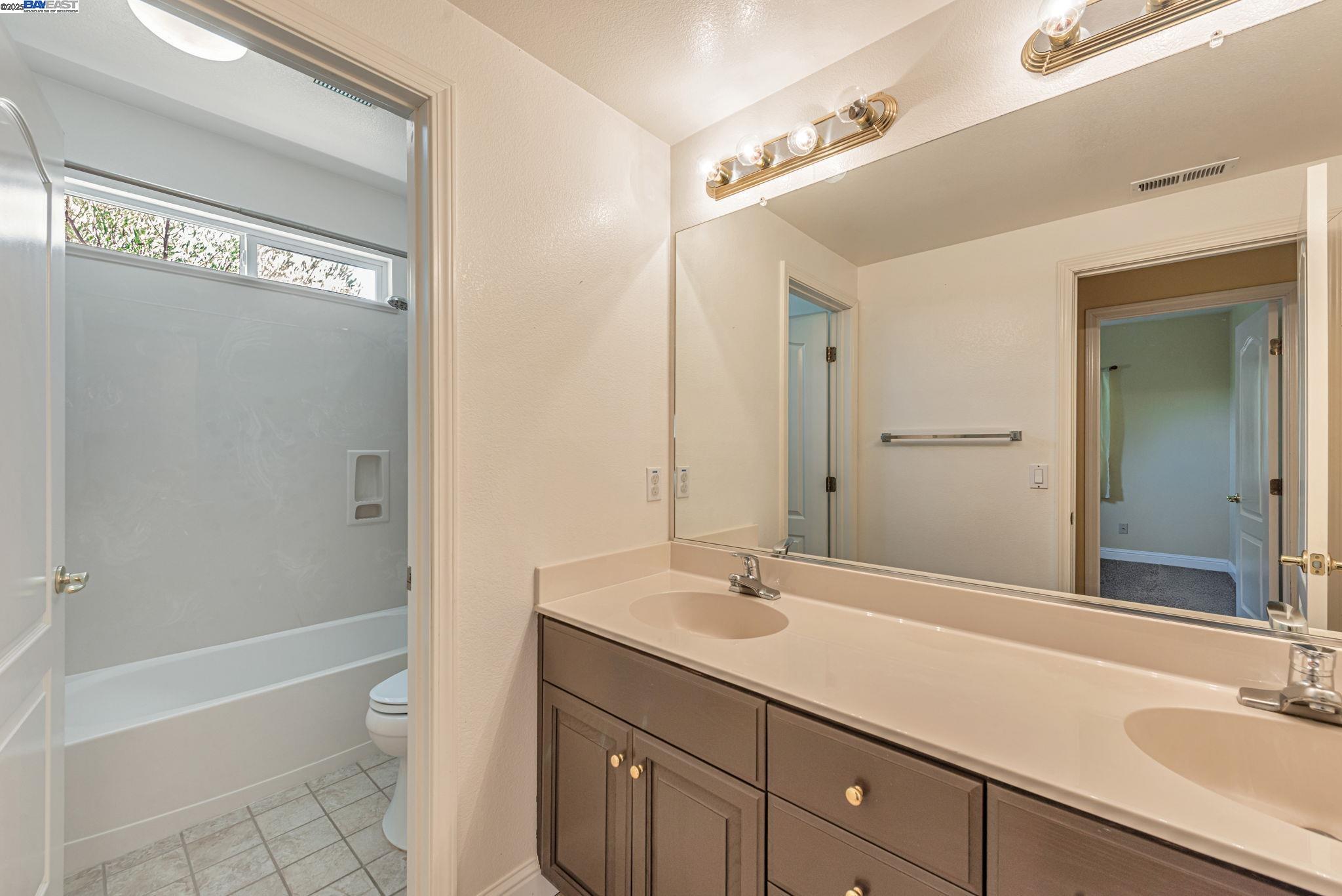 2578 Ridge Crest Ct.