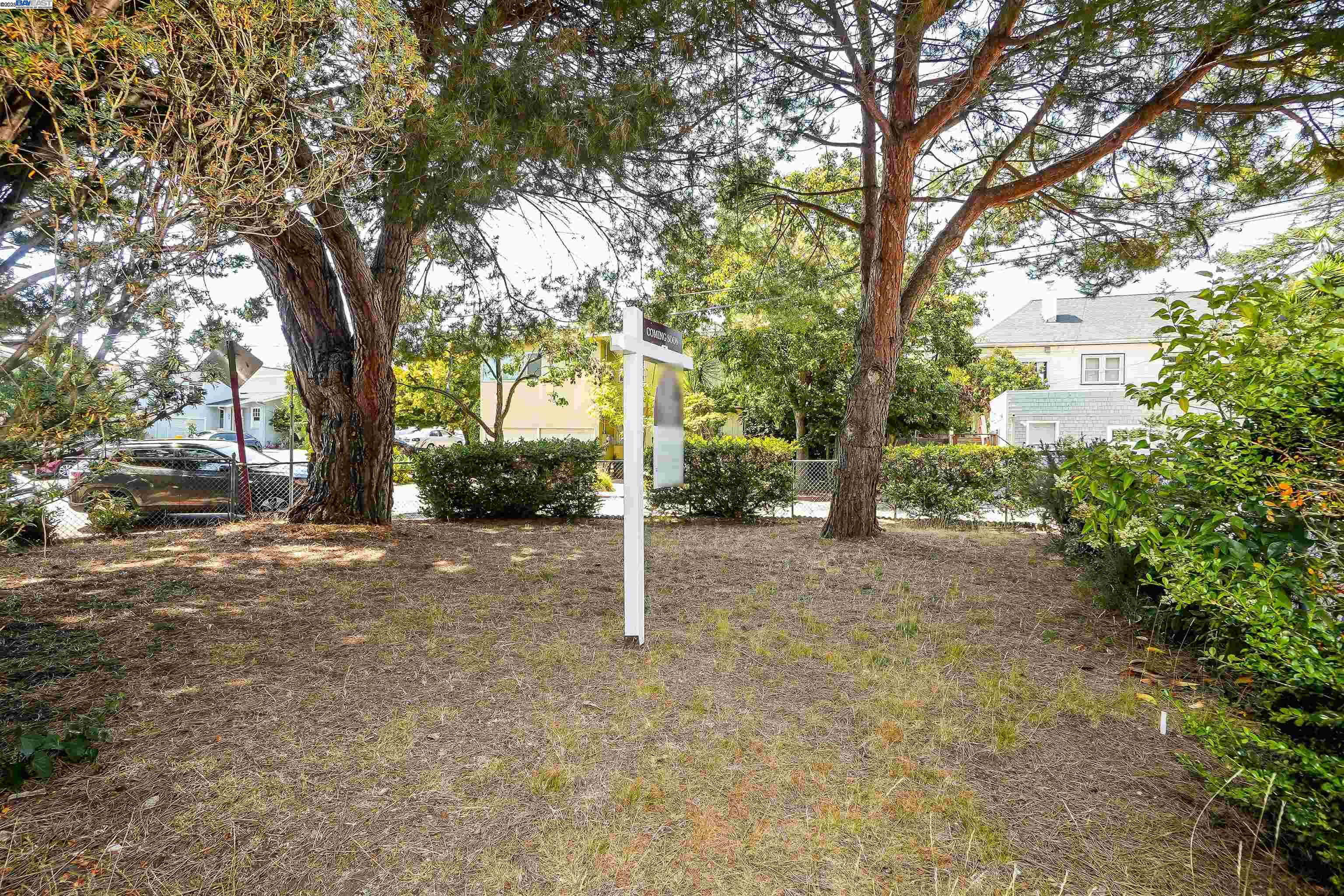 57 Entrada Ave