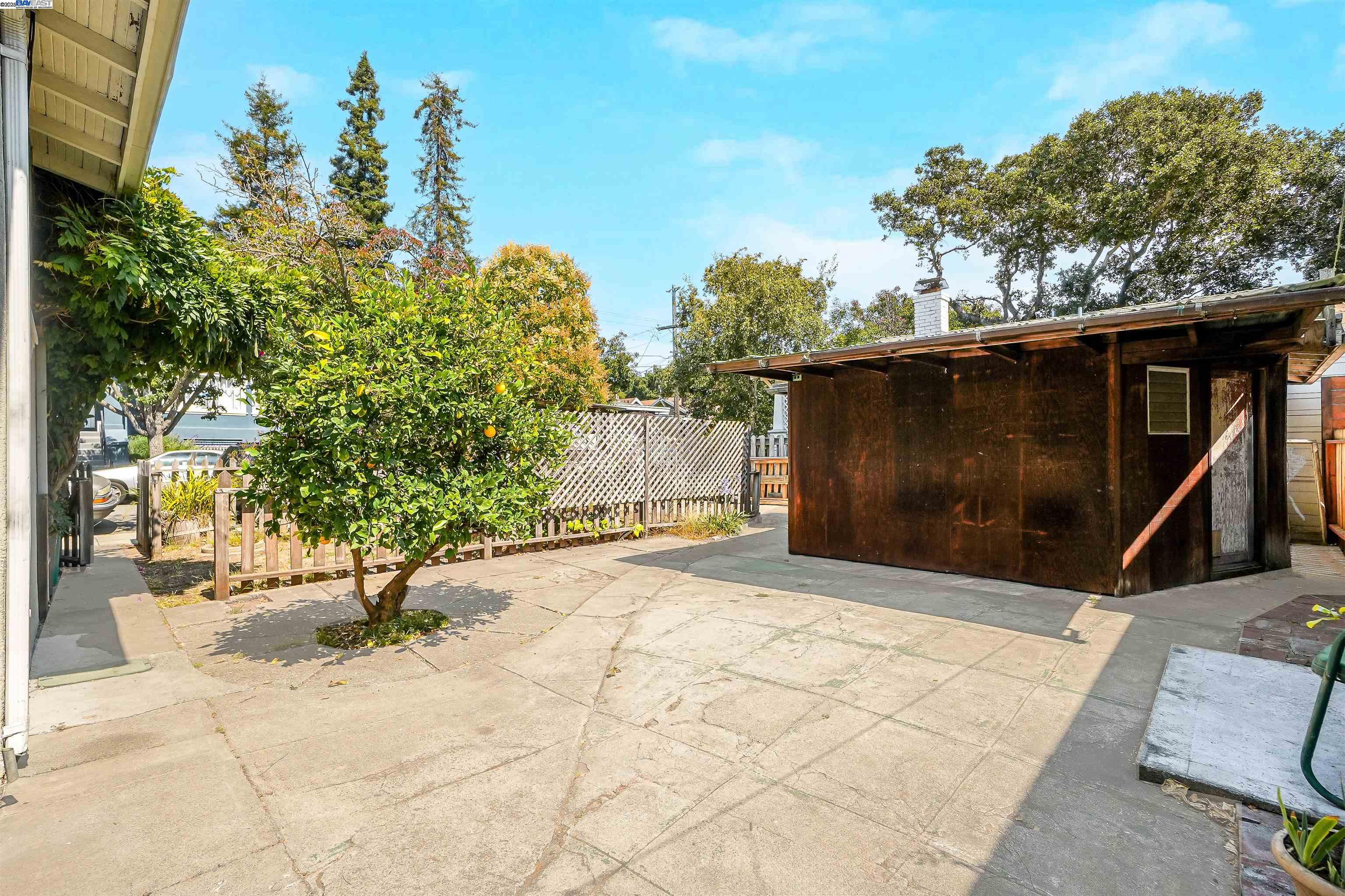 57 Entrada Ave