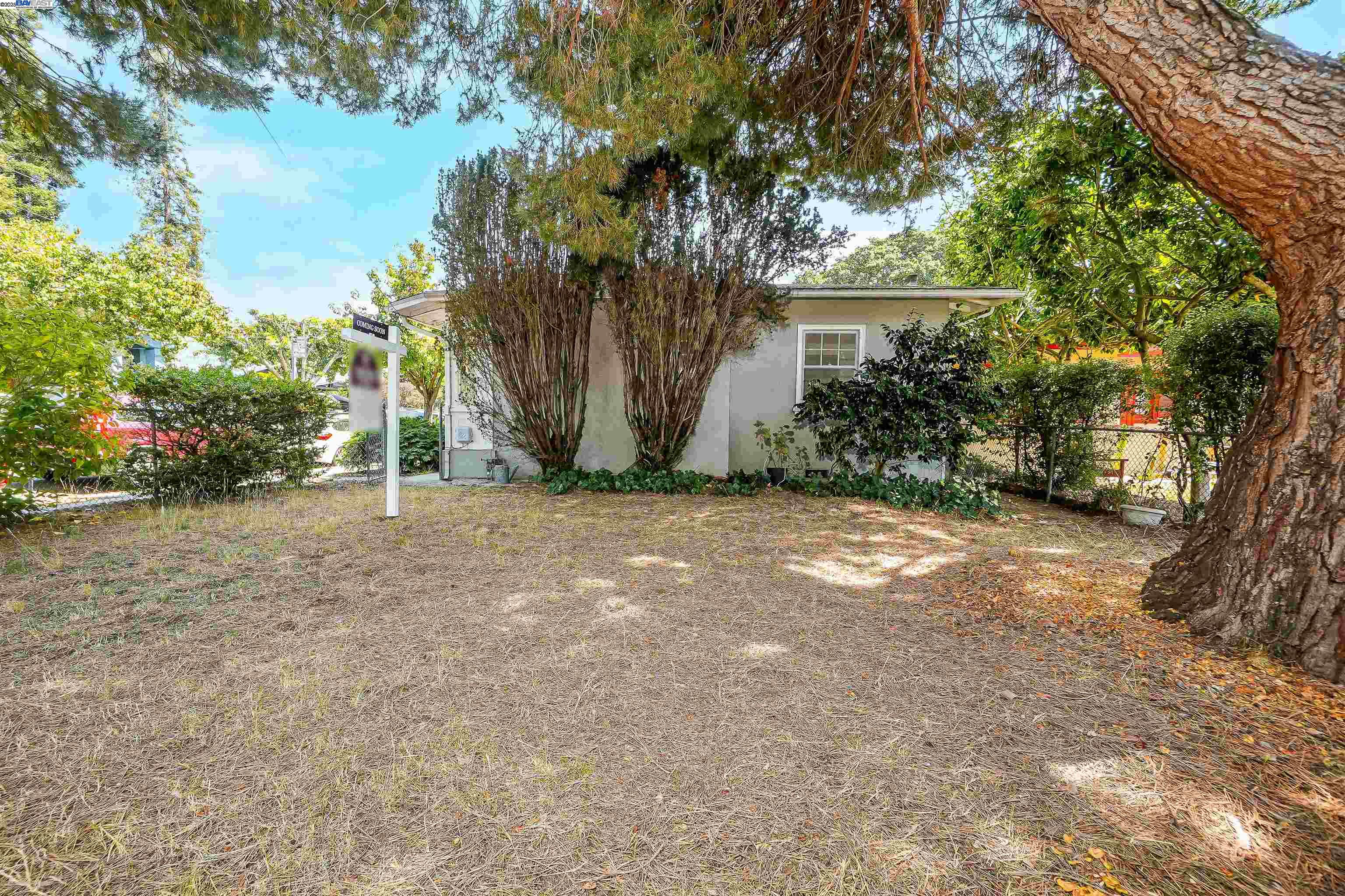 57 Entrada Ave