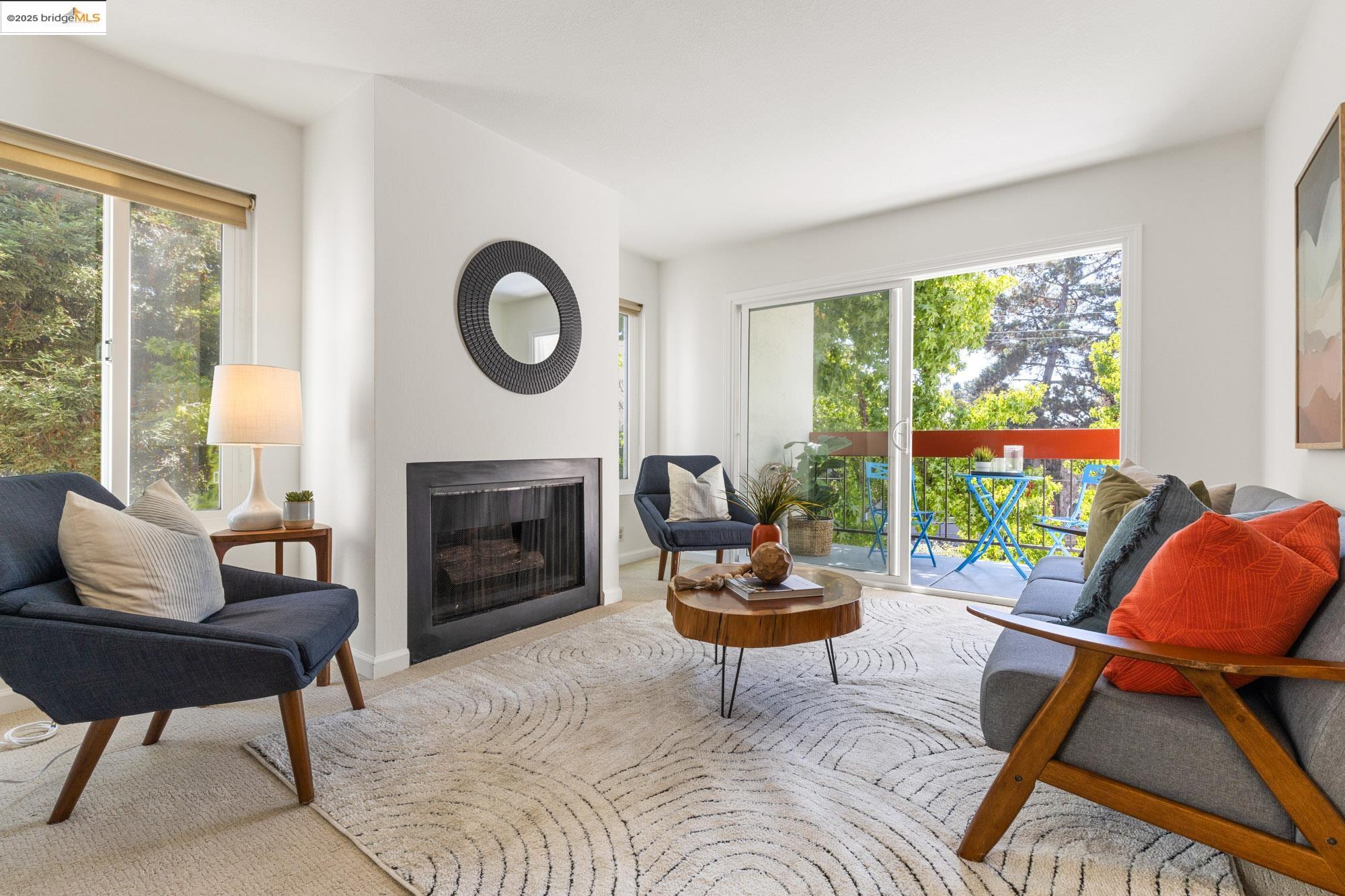 288 Whitmore St # 202