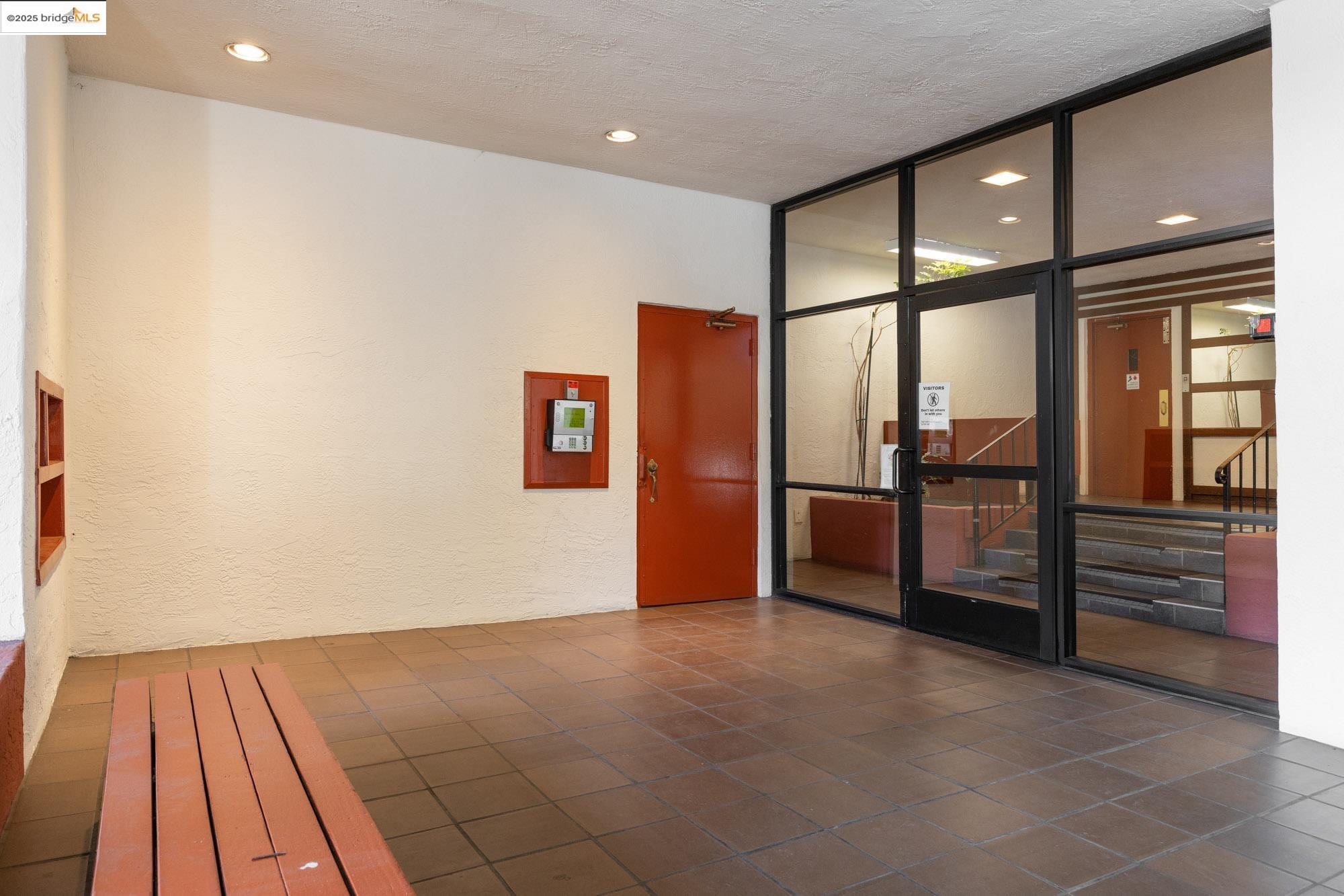 288 Whitmore St # 202