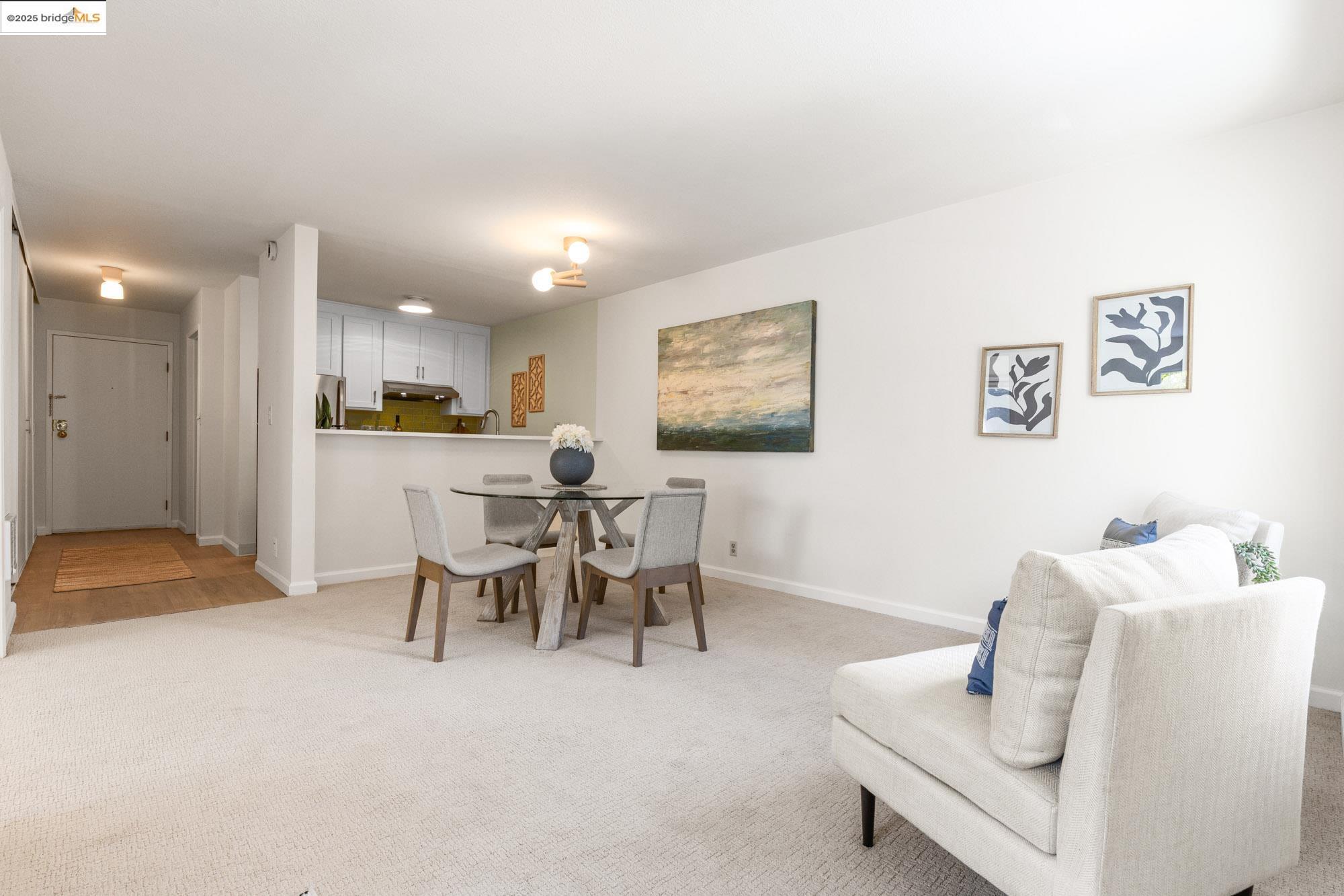 288 Whitmore St # 202