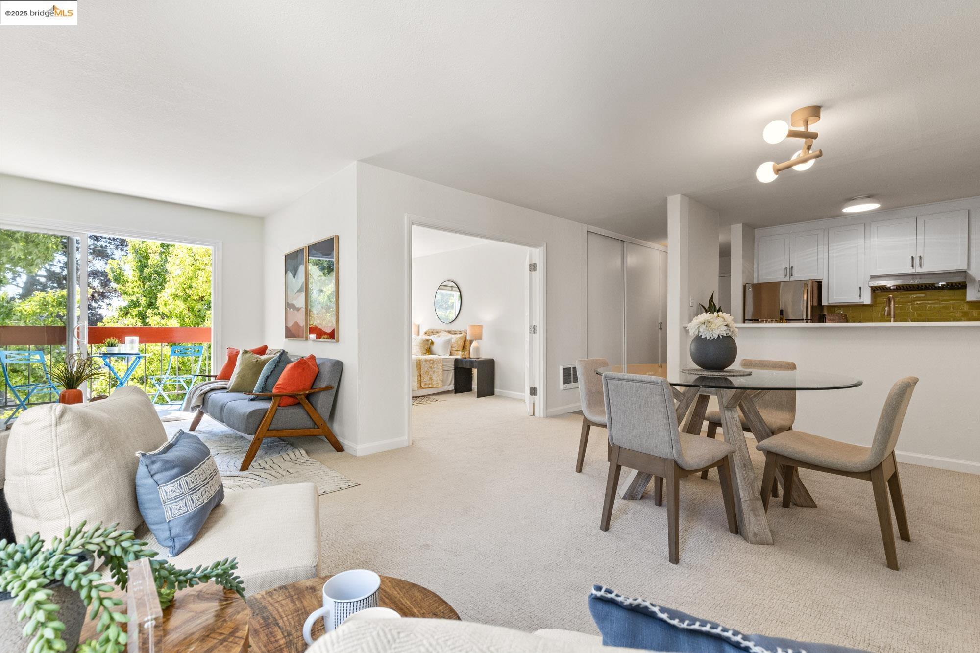 288 Whitmore St # 202